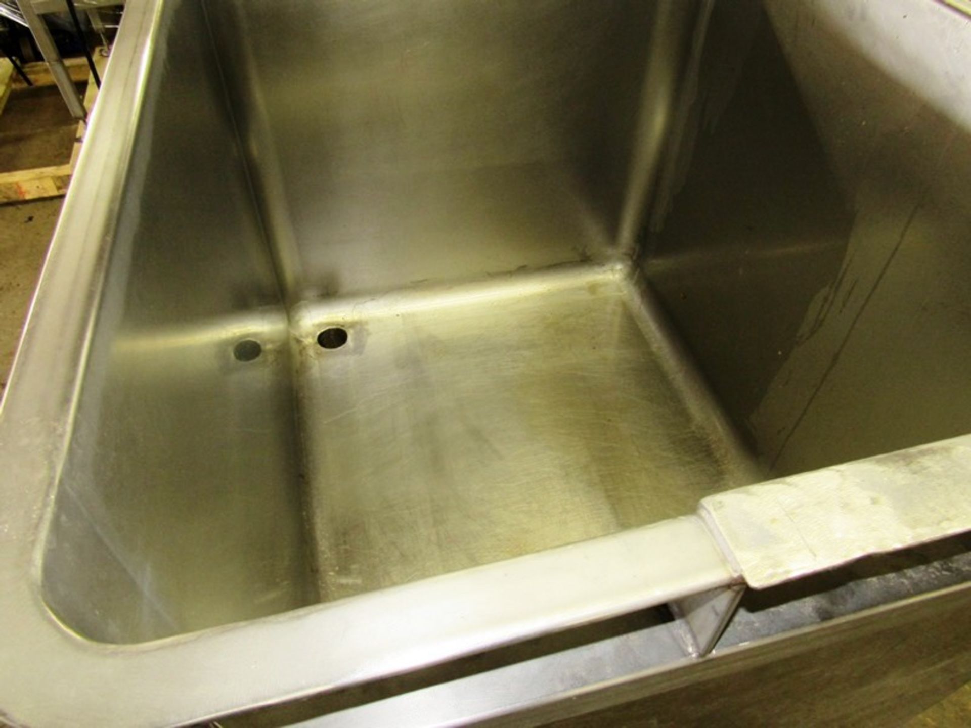 Stainless Steel Vat, 3" bottom outlet, 36" W X 48" L X 36" D X 57" tall overall - Bild 3 aus 4