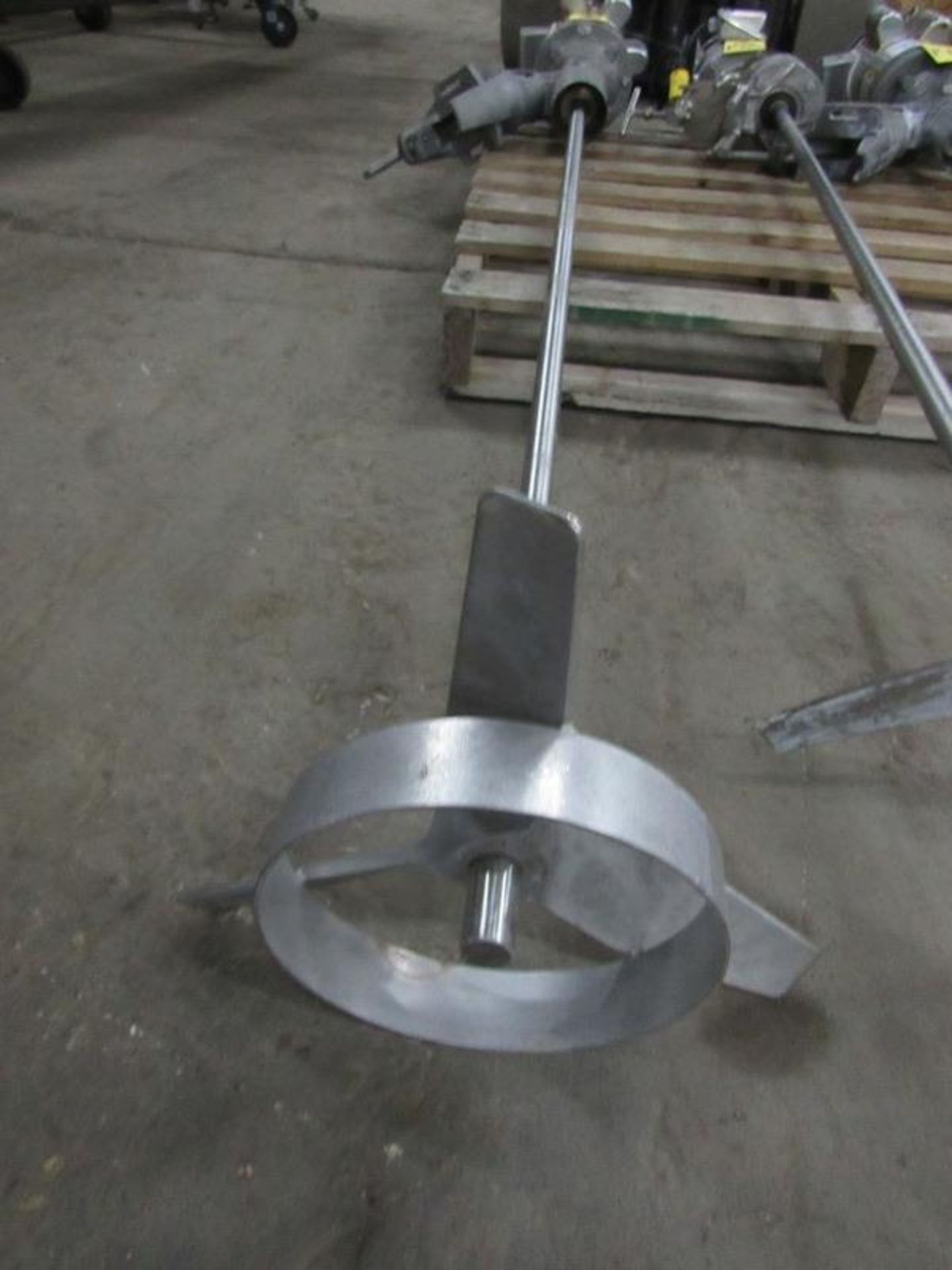 Lightnin Mixer, 110 volts, stainless steel motor, 6' long shaft, 7" blades propeller with mounting - Image 3 of 3