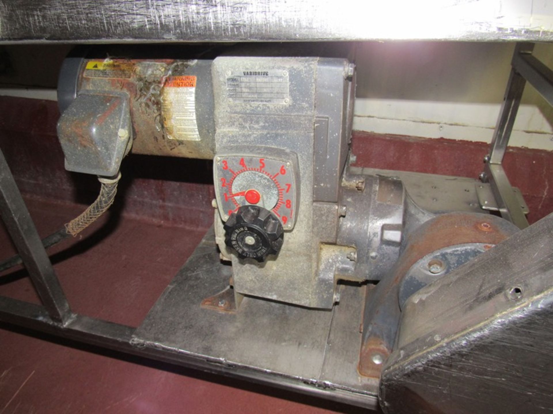Portable Stainless Steel Conveyor, 28" W X 151" L neoprene belt, Vari Drive on 3 phase motor ( - Image 3 of 3