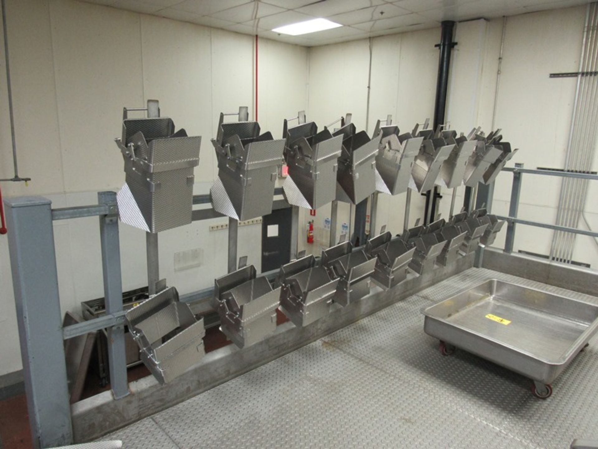 Ishida Mdl. CCW-M-214W-S70-WP Stainless Steel 14-Bucket Scale, Mfg. 2004, Number 47118, Job #03/ - Image 4 of 5