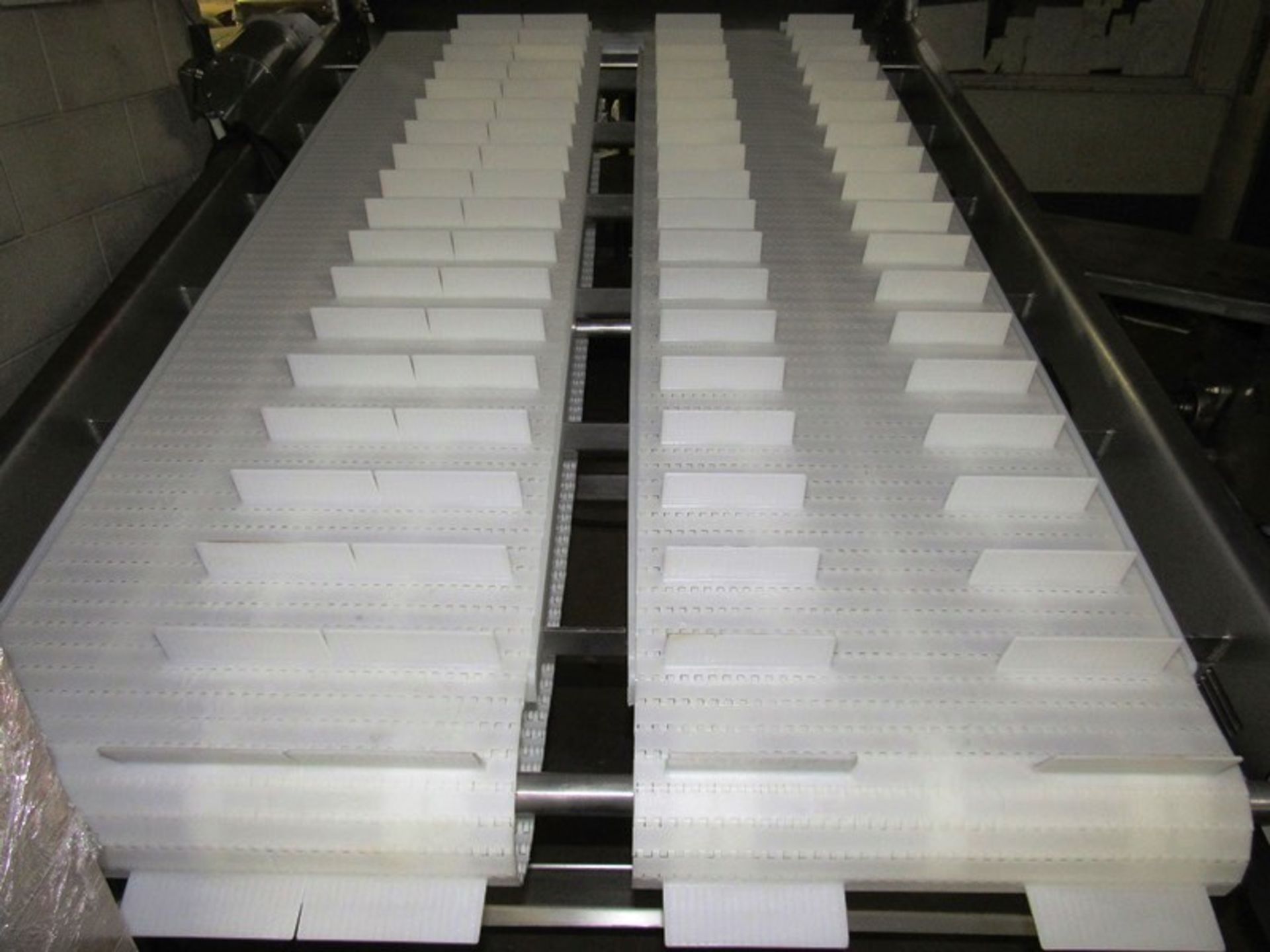 Stainless Steel Dual Lane Incline Conveyor, 20" W X 12' L flighted plastic belt, 2" high flights - Image 2 of 4