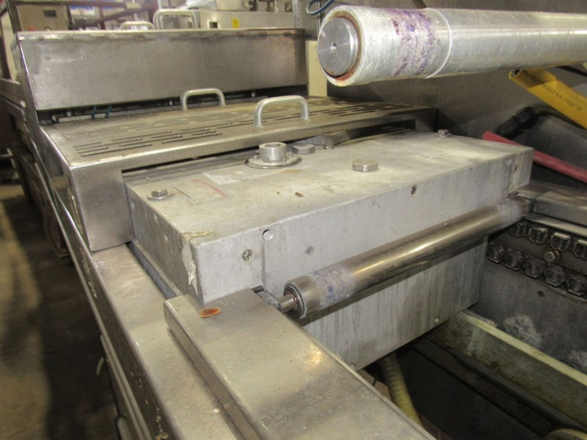 Multivac Rollstock Thermoformer Packaging Machine, 16 5/8" between chains, approx. 13 1/2" - Image 10 of 25