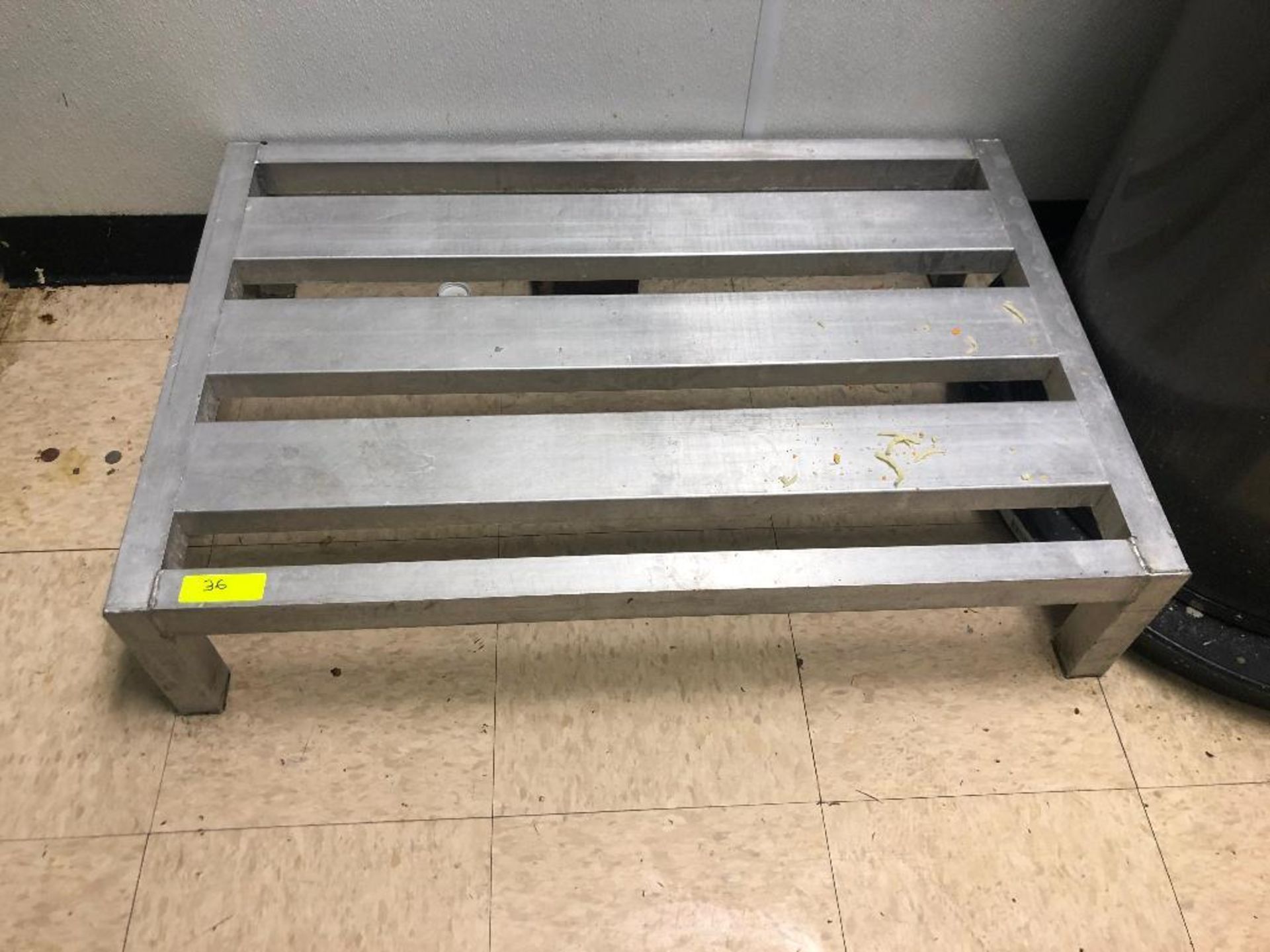 36" X 24" ALUMINUM DUNNAGE RACK