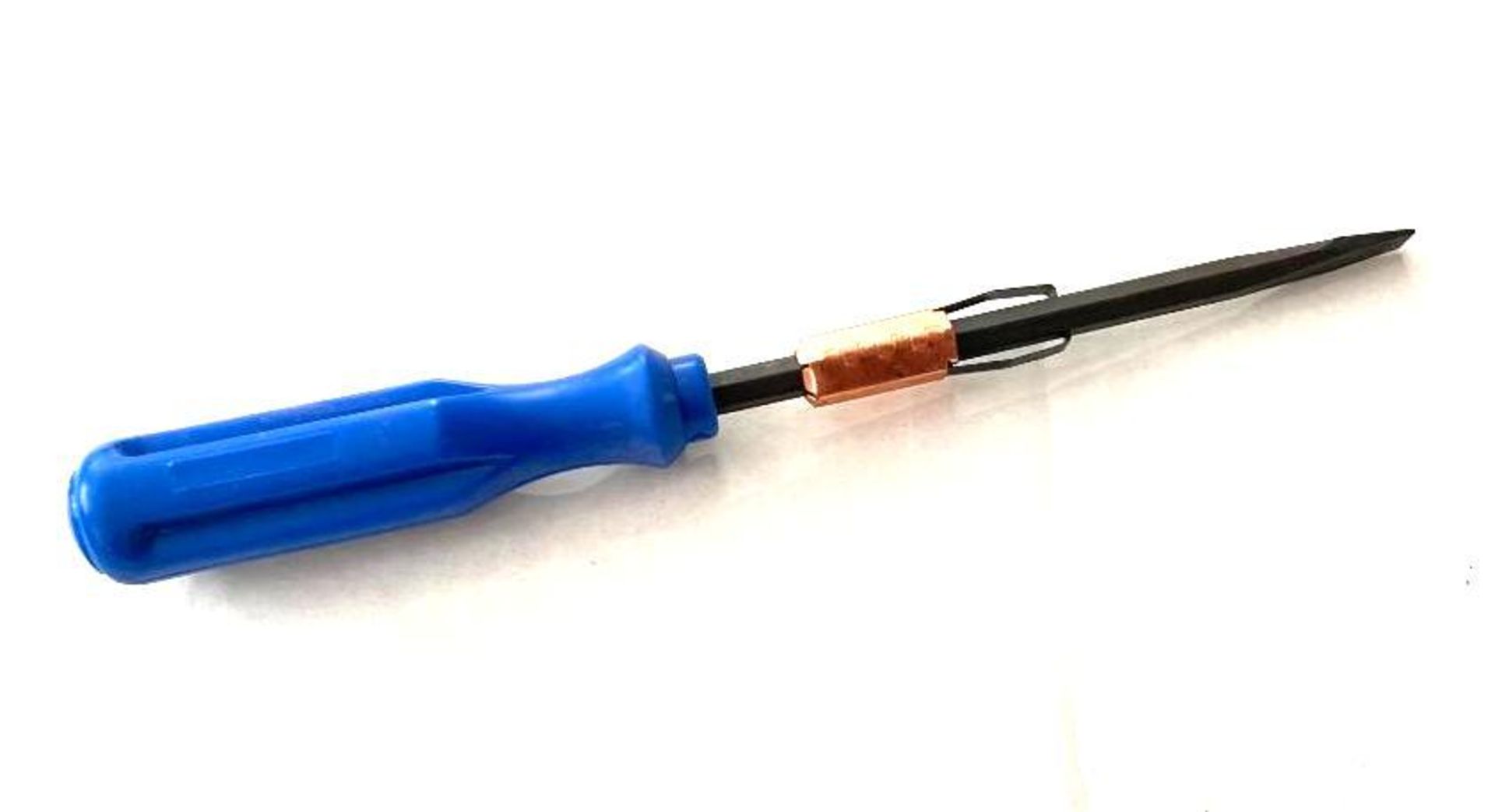 200CT 6" SPRING CLIP SCREWDRIVERS BRAND/MODEL EAZYPOWER 82796 ADDITIONAL INFO TOTAL LOT RETAIL PRICE