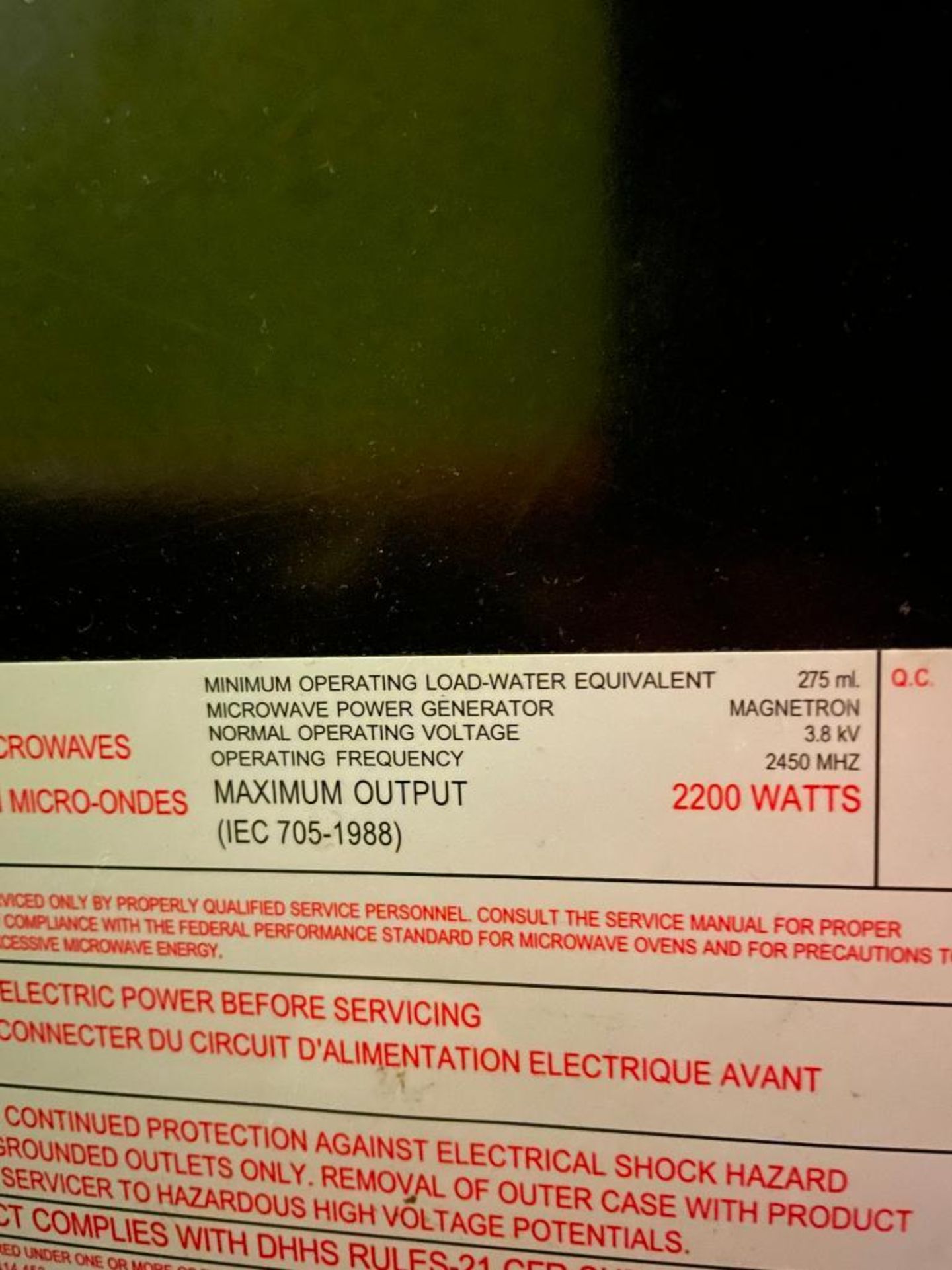 DESCRIPTION COMMERCIAL 2200W MICROWAVE BRAND/MODEL AMANA RC22S2 QUANTITY: X BID 1 - Image 6 of 6