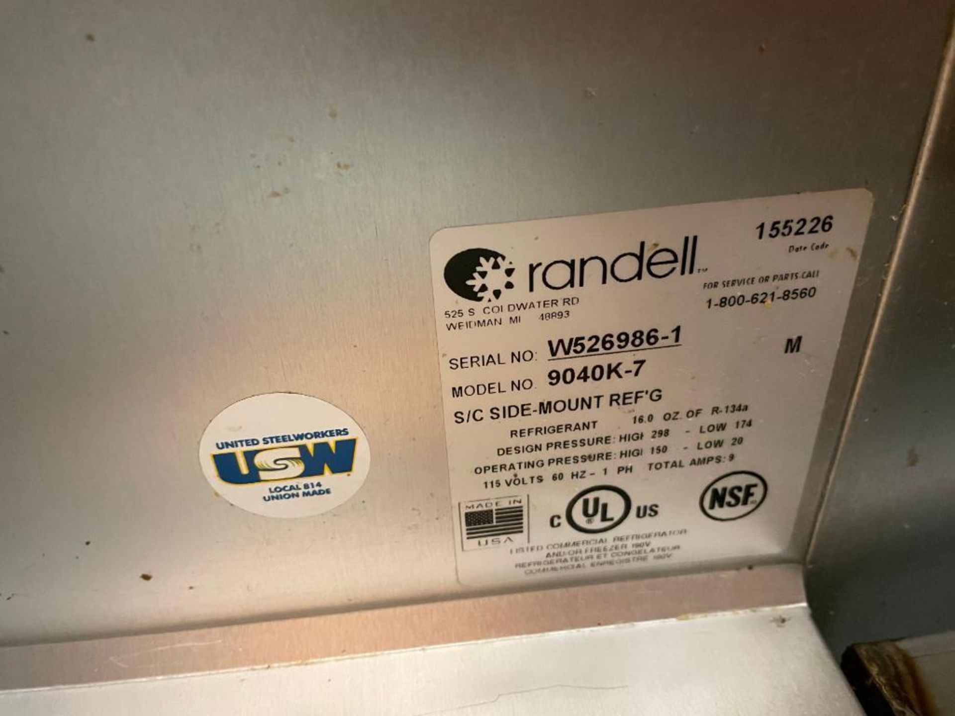 DESCRIPTION 4-DRAWER REFRIGERATED SANDWICH PREP TABLE WITH 3-WELLS BRAND/MODEL RANDELL 9040-7 QUANTI - Image 4 of 5