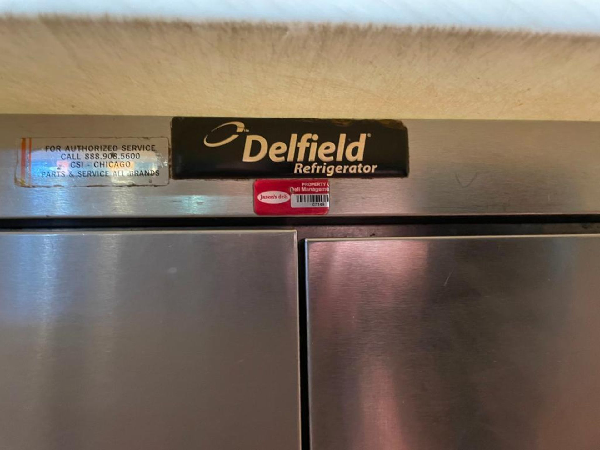 DESCRIPTION 4-DRAWER REFRIGERATED SANDWICH PREP TABLE WITH 3-WELLS (NO COVER) BRAND/MODEL DELFIELD D - Image 3 of 4