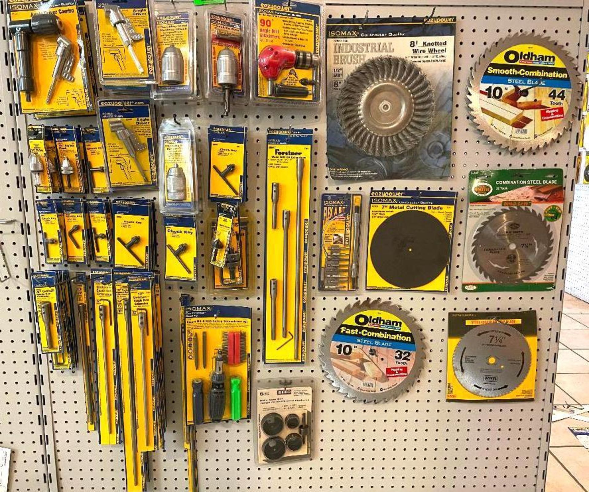 ASSORTED TOOLS & ACCESSORIES AS SHOWN LOCATION SHOWROOM THIS LOT IS ONE MONEY QUANTITY 1 - Image 2 of 14