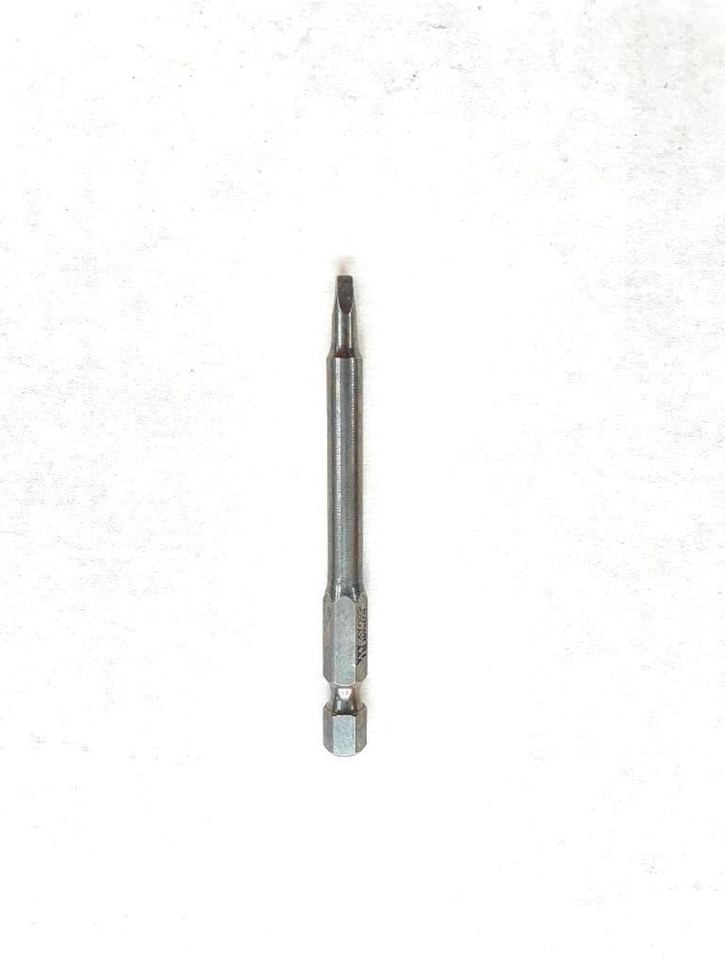 (1600) SQUARE RECESS BIT, SIZE R1, 3" BRAND/MODEL EAZYPOWER 79382 RETAIL PRICE (TOTAL): $2,864.40 LO