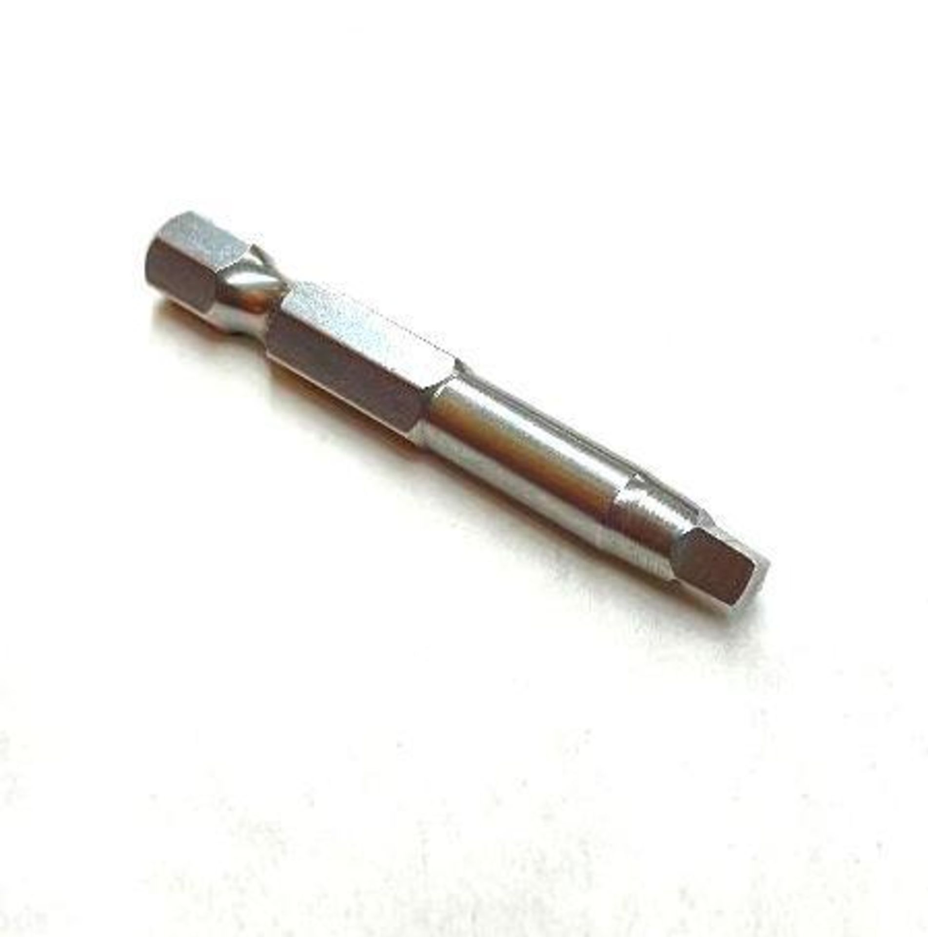 (4000) SQUARE RECESS 1/4" HEX POWER BIT, R3, 2" LONG BRAND/MODEL EAZYPOWER 32102 RETAIL PRICE (TOTAL
