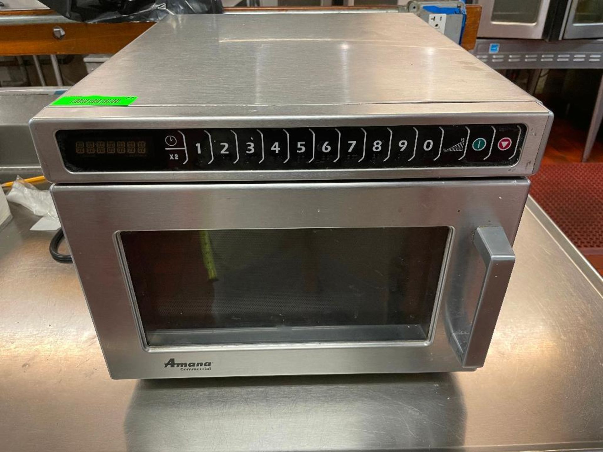 DESCRIPTION: AMANA HDC12A2 1200 WATT MICROWAVE BRAND / MODEL: AMANA HDC12A2 ADDITIONAL INFORMATION 1