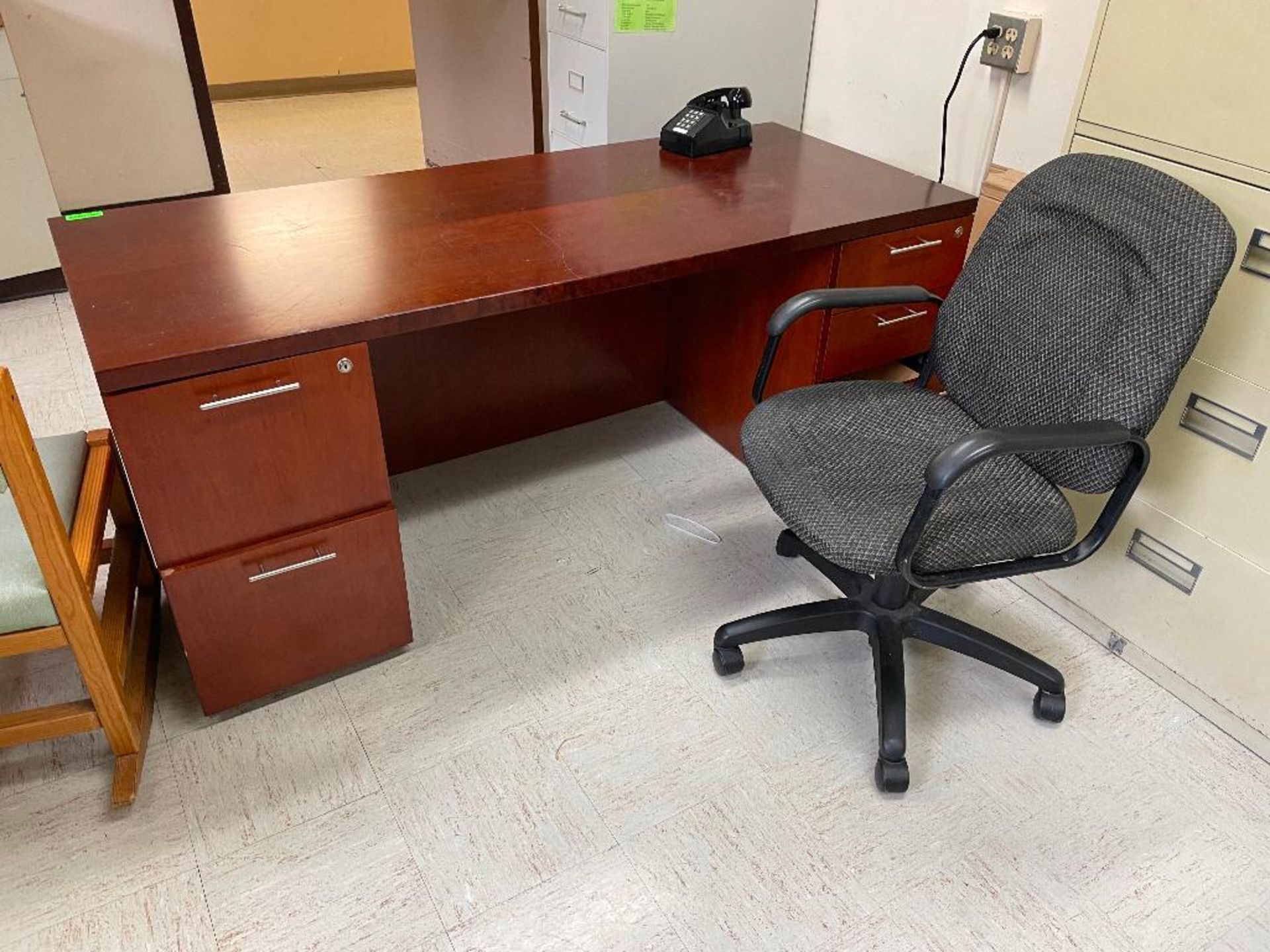 DESCRIPTION: CHERRY LAMINATE DESK, OFFICE CHAIR, AND FOUR DRAWER METAL FILE CABINET, ADDITIONAL INFO - Image 2 of 3