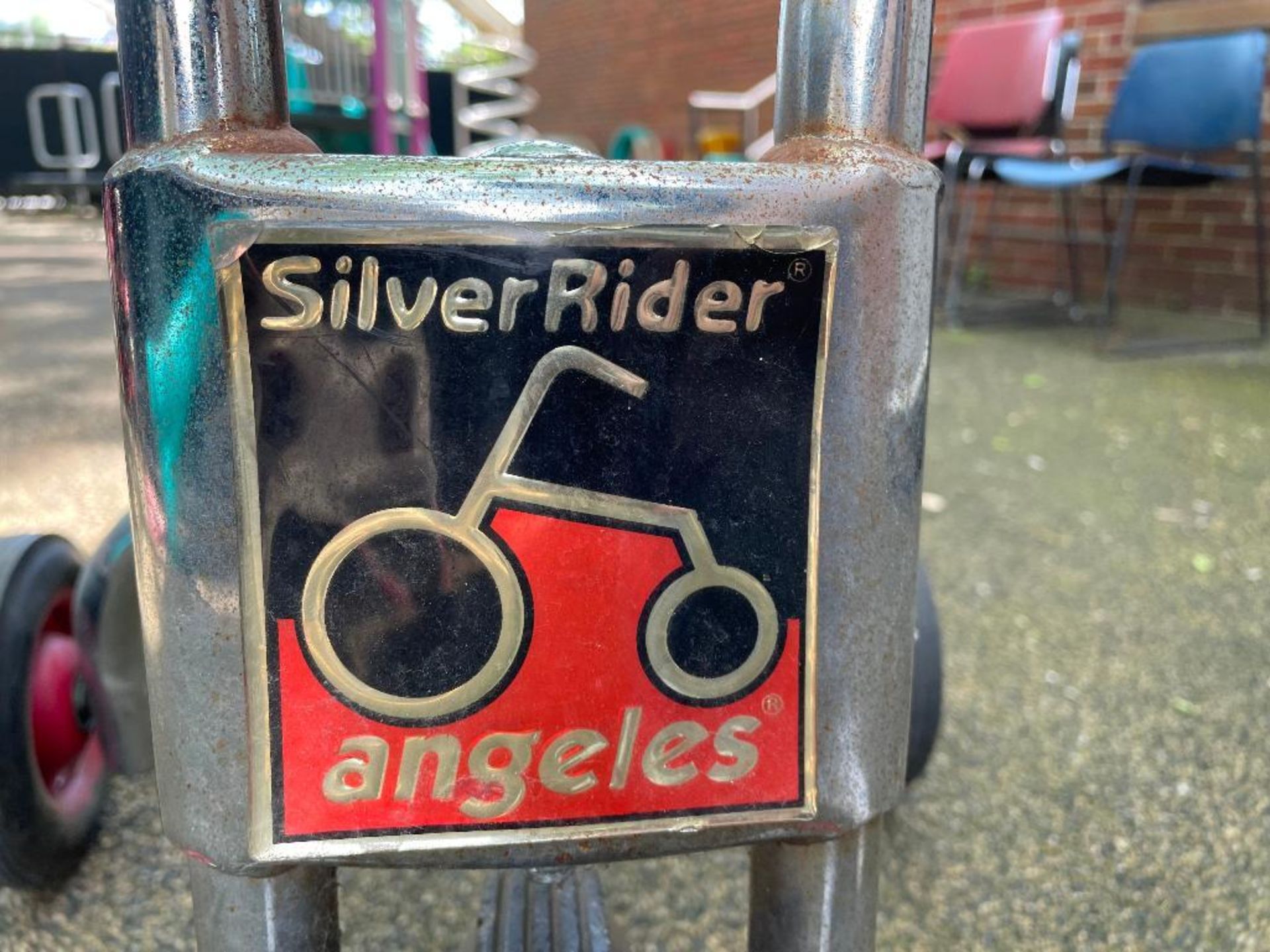 DESCRIPTION (2) ANGELES SILVER RIDER TRIKE BIKE BRAND/MODEL ANGELES LOCATION PLAYGROUND THIS LOT IS - Image 5 of 7