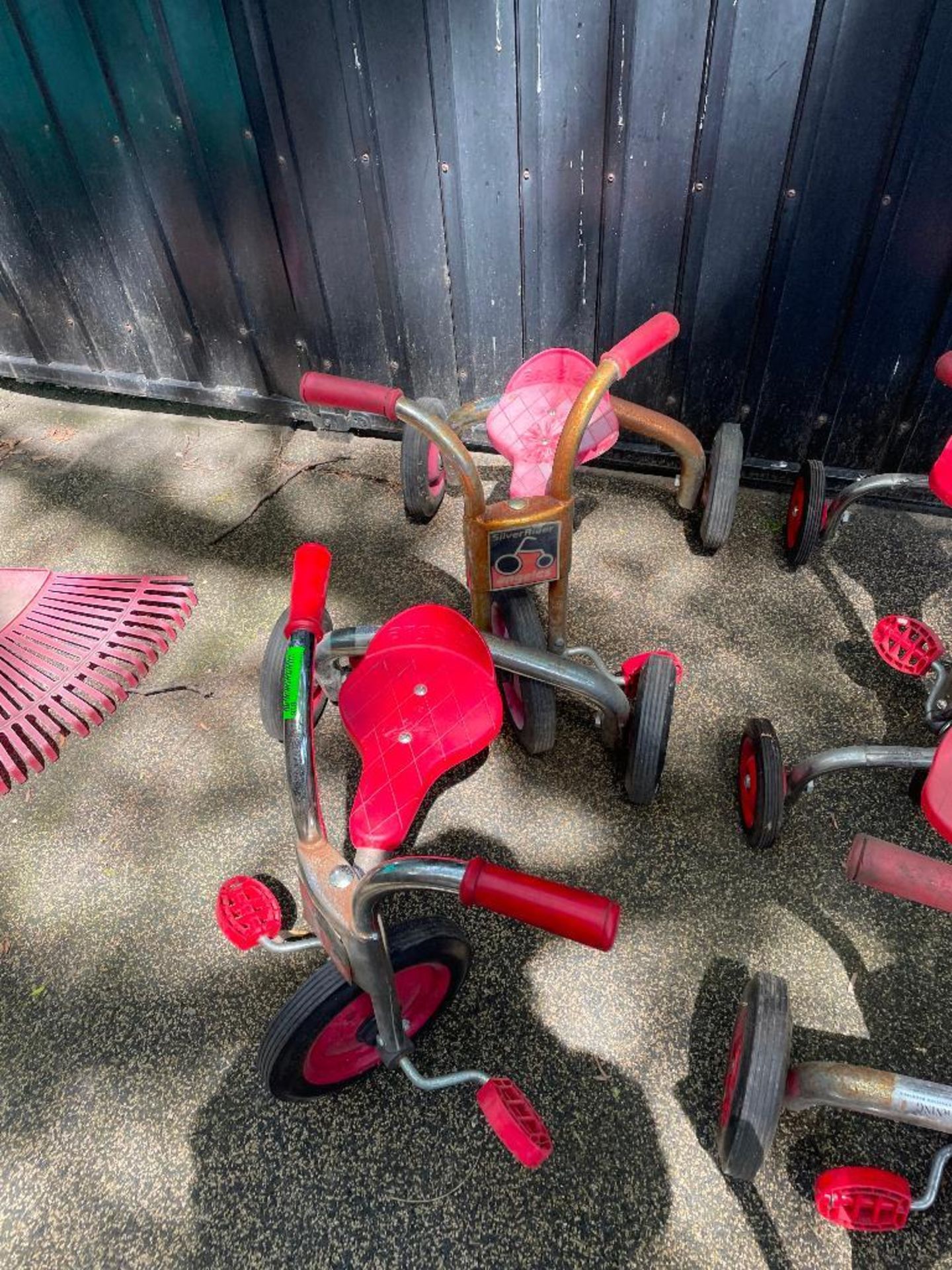 DESCRIPTION (2) ANGELES SILVER RIDER TRIKE BIKE BRAND/MODEL ANGELES LOCATION PLAYGROUND THIS LOT IS - Image 6 of 7