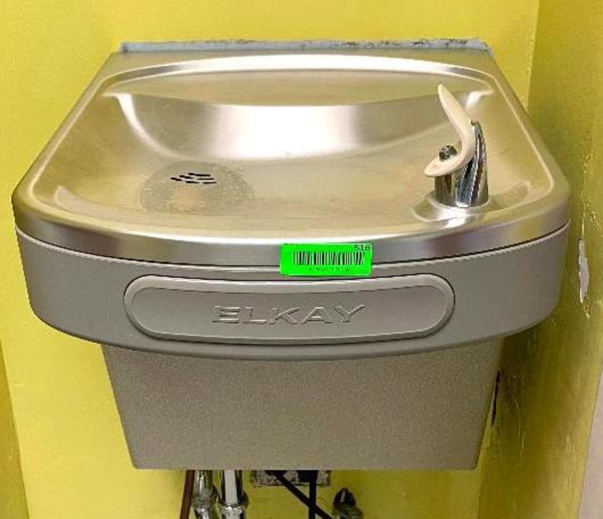 DESCRIPTION ELKAY HANDS FREE WALL-MOUNTED DRINKING FOUNTAIN BRAND/MODEL ELKAY EZFS8_1G LOCATION 5TH