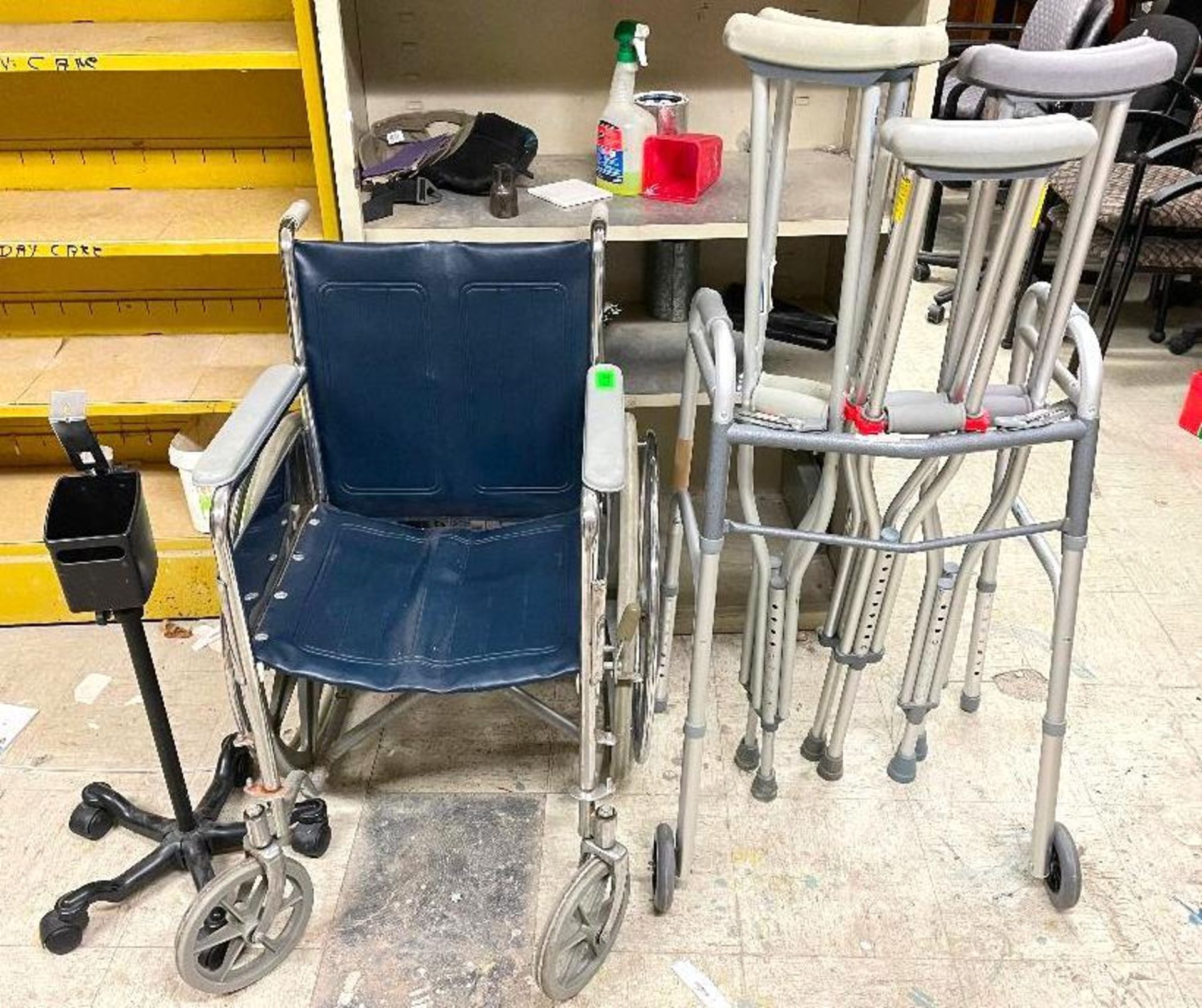 DESCRIPTION: LARGE GROUP OF ASSORTED TRANSPORTATION AIDS - WHEEL CHAIR / CRUTCHES / WALKER THIS LOT