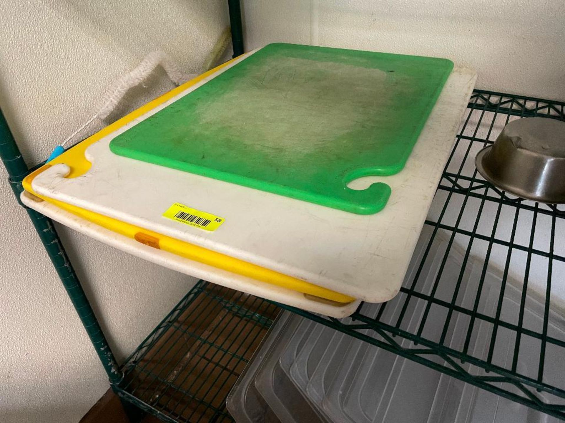 DESCRIPTION: (4) ASSORTED PLASTIC CUTTING BOARDS ADDITIONAL INFORMATION ONE MONEY LOCATION: FRISCO T