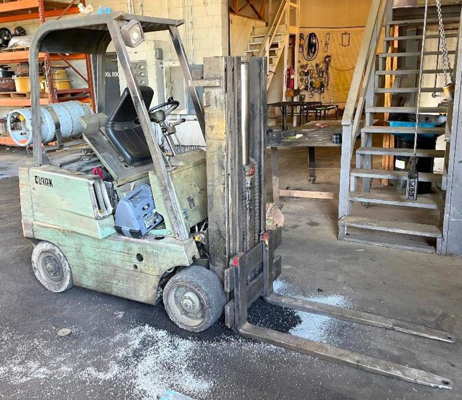 DESCRIPTION 1967 CLARK C40B PNEUMATIC FORKLIFT BRAND/MODEL CLARK C40B ADDITIONAL INFORMATION SERIAL