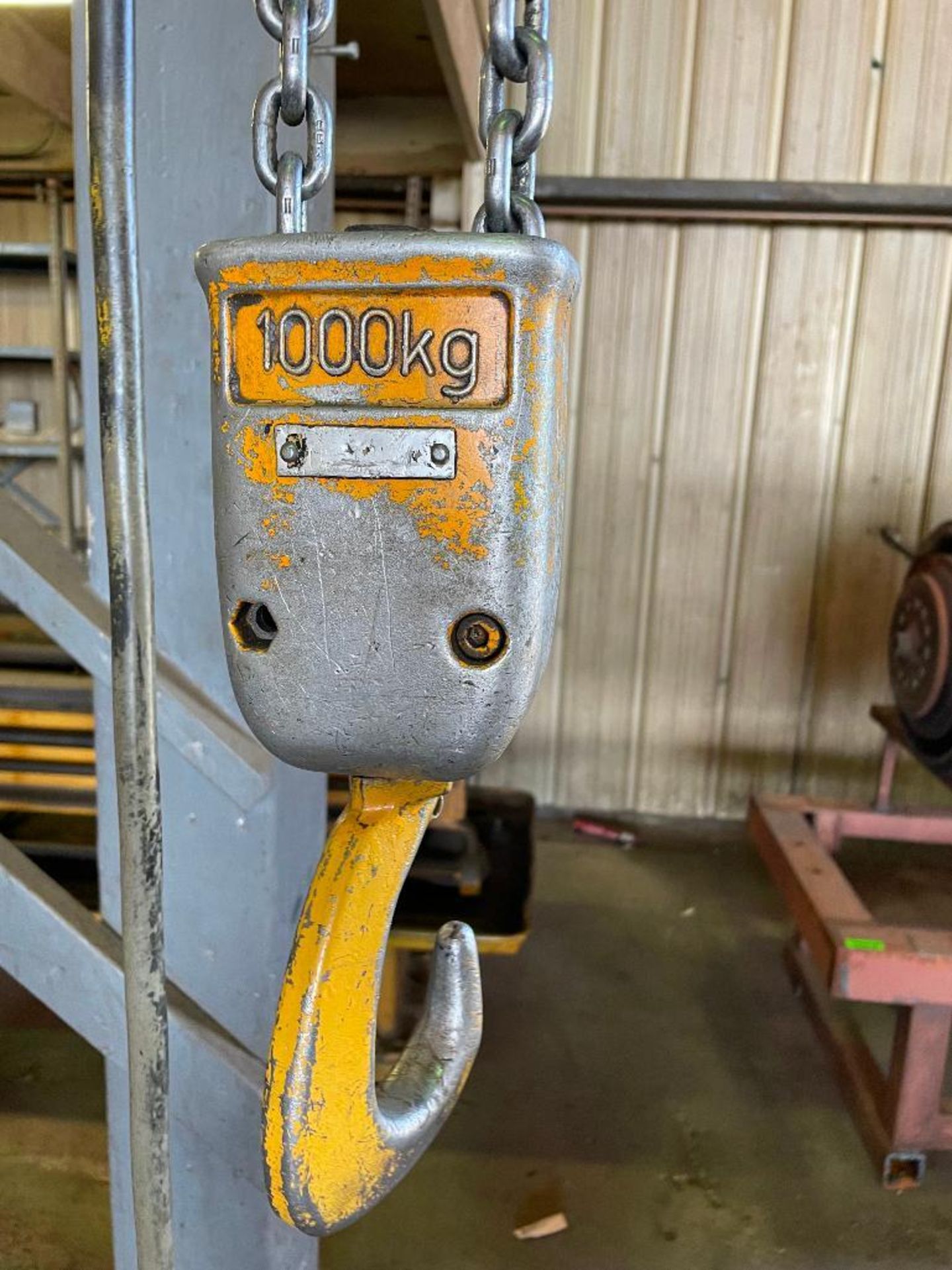 DESCRIPTION 1 TON, ELECTRIC CHAIN HOIST W/ CHAIN CONTAINER, 15' LIFT (INCLUDES I-BEAMS) BRAND/MODEL - Image 3 of 11