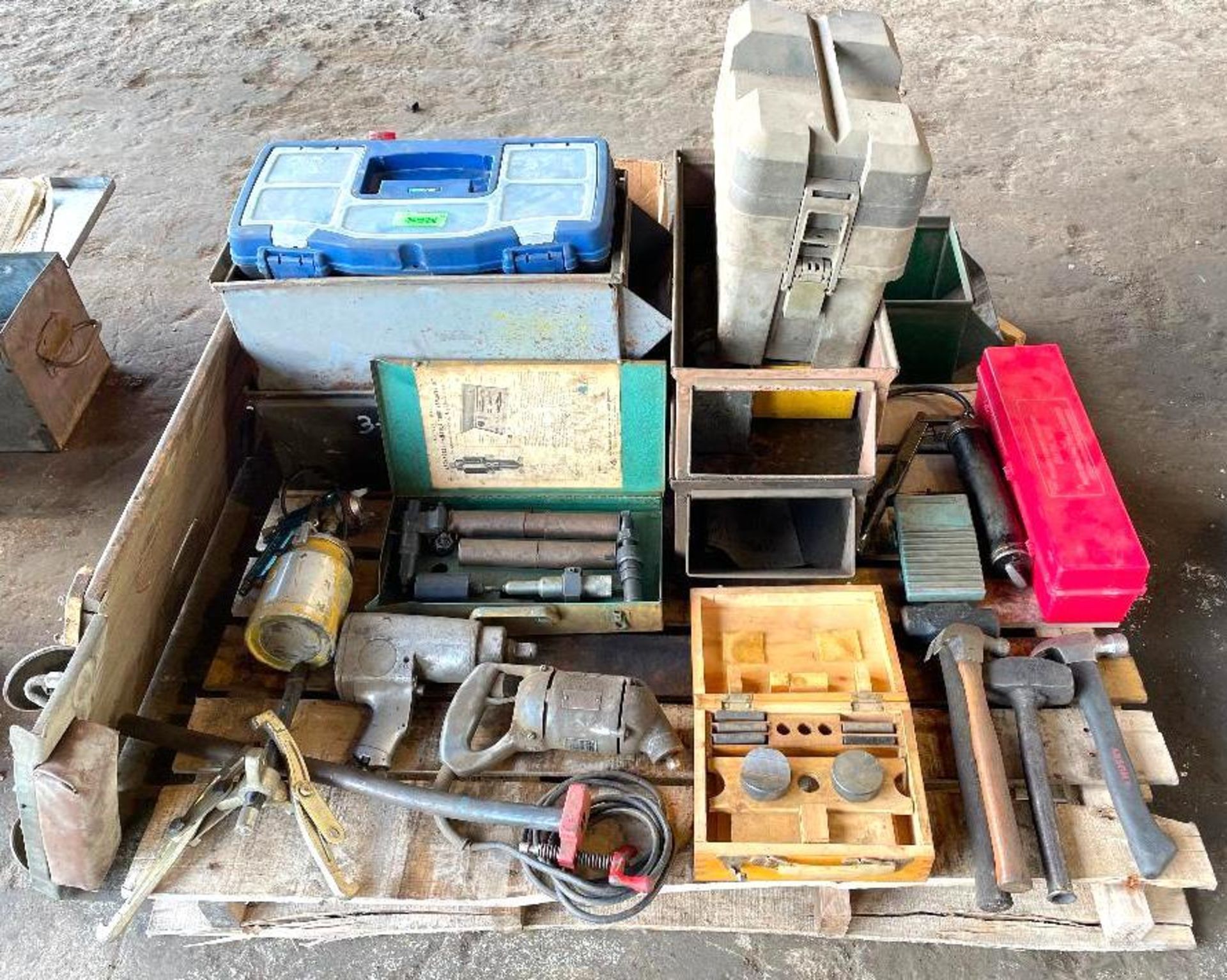 DESCRIPTION CONTENTS OF PALLET (VARIOUS TOOLS AS SHOWN) THIS LOT IS ONE MONEY QUANTITY 1
