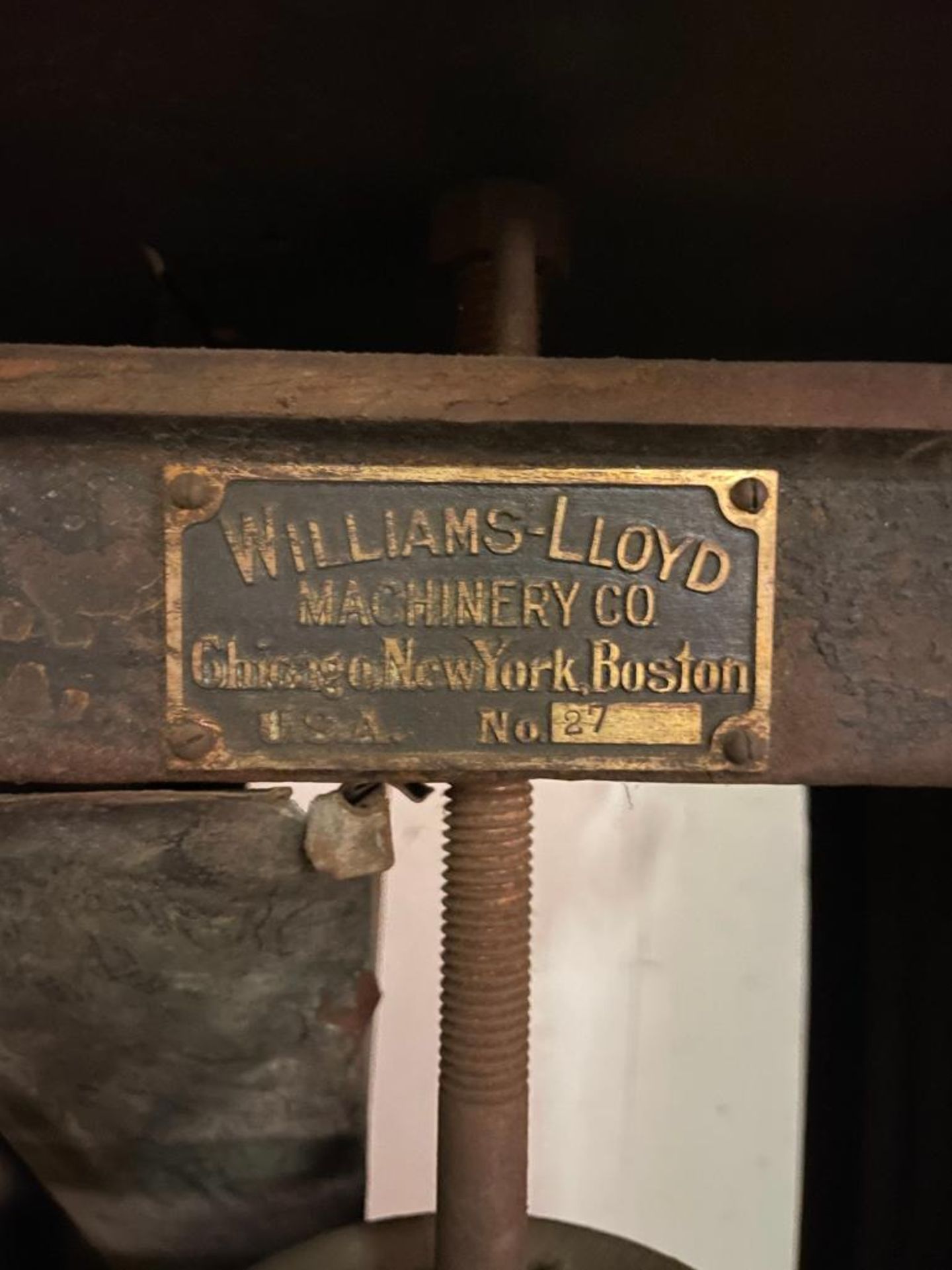 WILLIAMS LLOYD MACHINERY TABLE SAW ADDITIONAL INFO WORKING CONDITION UNKNOWN LOCATION PARTS ROOM QUA - Image 3 of 3