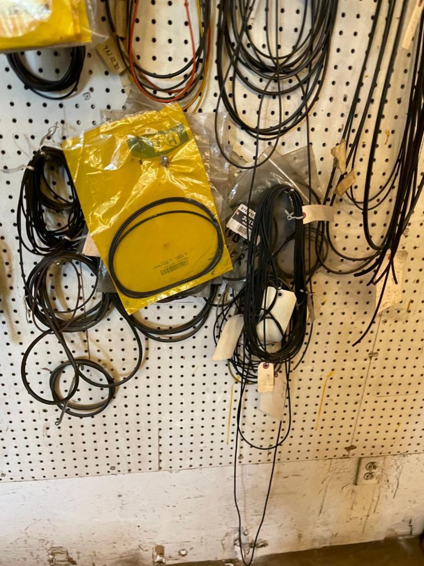 ASSORTED BELTS AND CABLES AS SHOWN ADDITIONAL INFO SEE PHOTOS FOR MORE DETAILS LOCATION PARTS ROOM T - Image 7 of 7