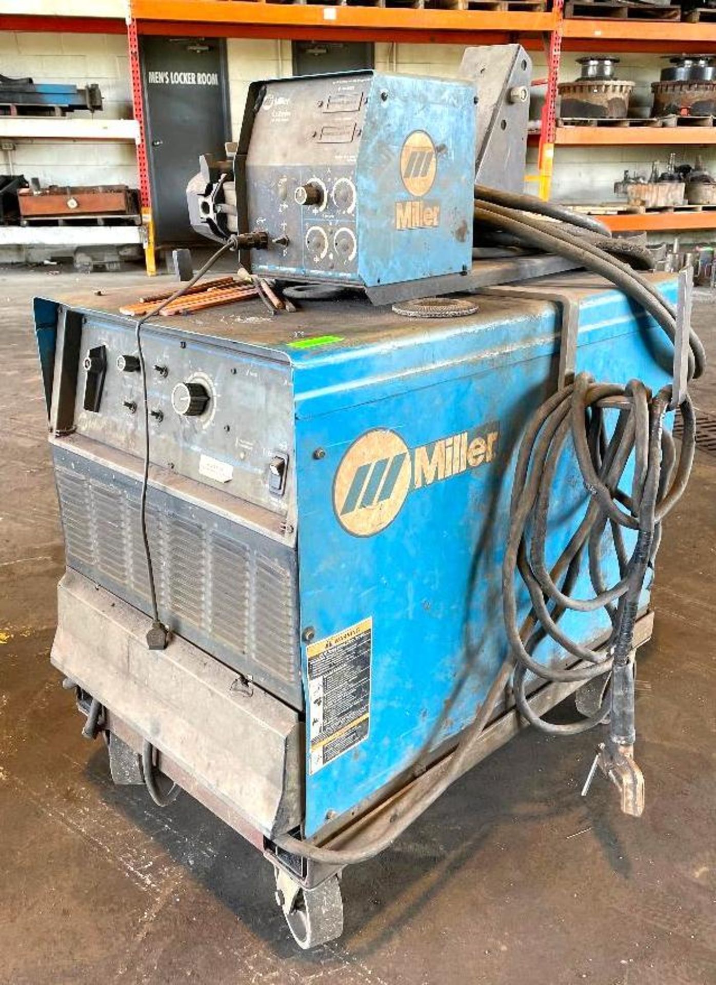 DESCRIPTION MILLER DIMENSION 452 WELDER PACKAGE W/ WIRE FEEDER BRAND/MODEL MILLER 452/ MILLER S-62 T