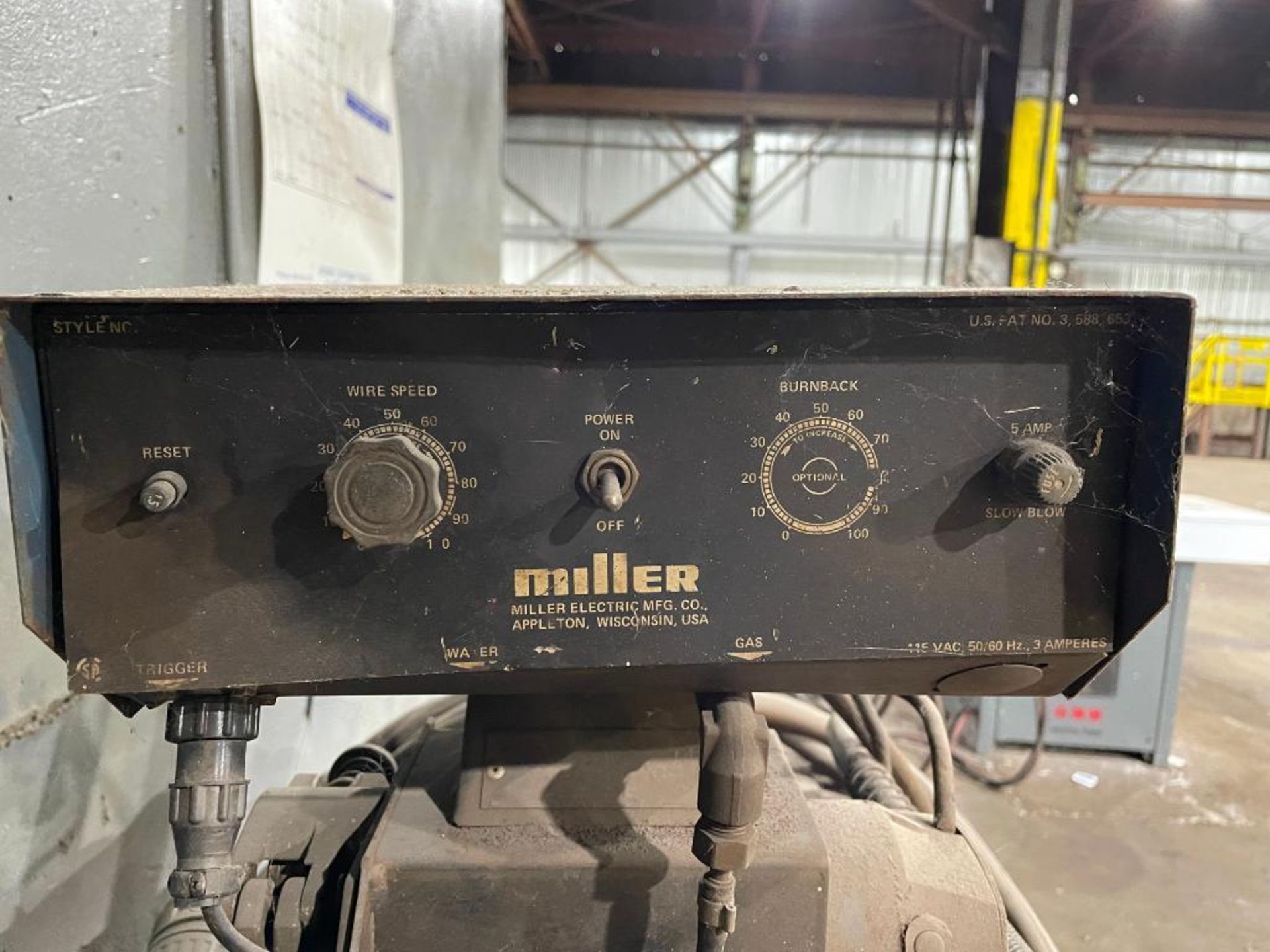 DESCRIPTION MILLER CP-300 DC ARC WELDING POWER SOURCE WELDER W/ ACCESSORIES AS SHOWN BRAND/MODEL MIL - Image 9 of 17