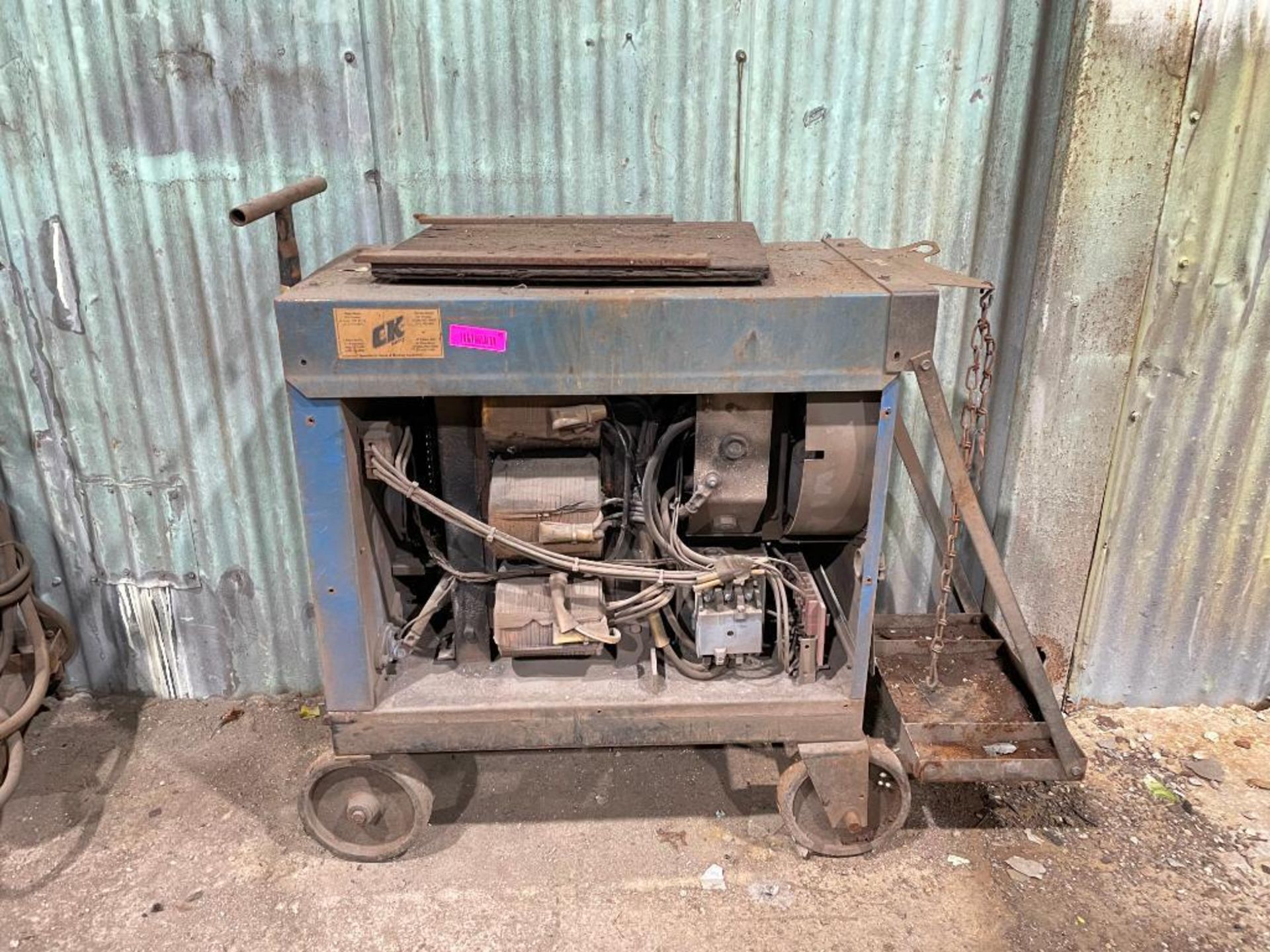 DESCRIPTION MILLER CP-300 DC ARC WELDING POWER SOURCE WELDER (NOT IN WORKING CONDITION, FOR PARTS) B - Image 2 of 5