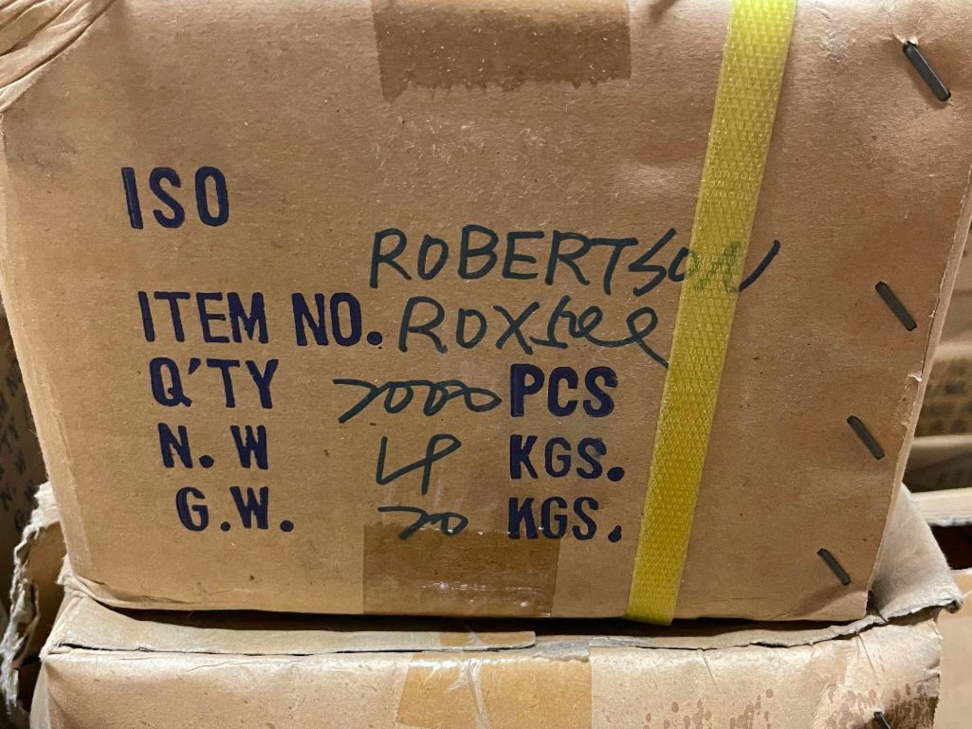 DESCRIPTION: (3) CASES OF ROBERTSON R0 X 500 1" SQUARE SCREWDRIVER BIT. 7000 PER BOX, 21000 TOTAL TO - Image 3 of 3