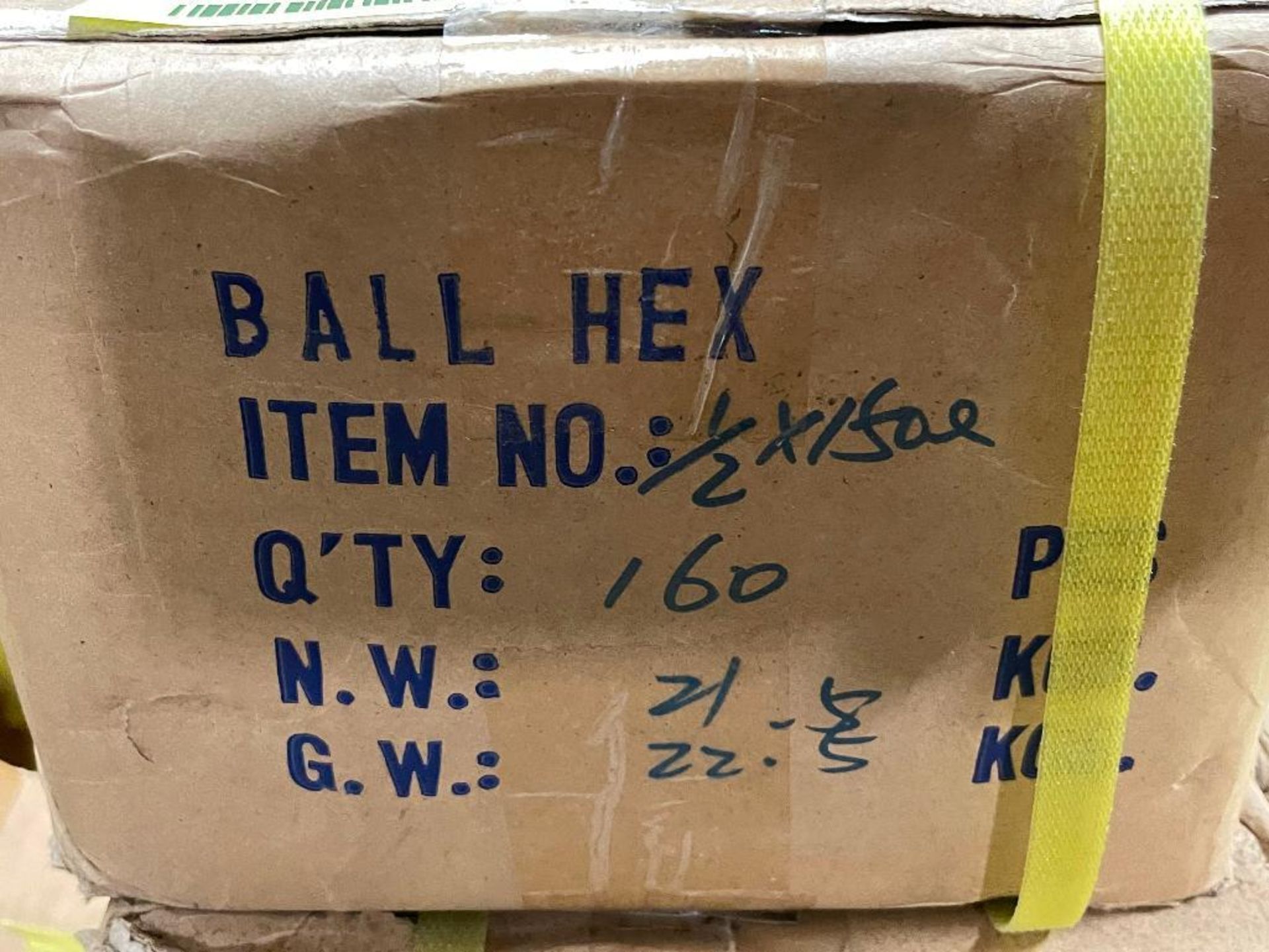 DESCRIPTION: (4) CASES OF 1/2 X 500 BALL HEX SHANKS. 160 IN BOX, 640 IN LOT ADDITIONAL INFORMATION R - Image 3 of 3