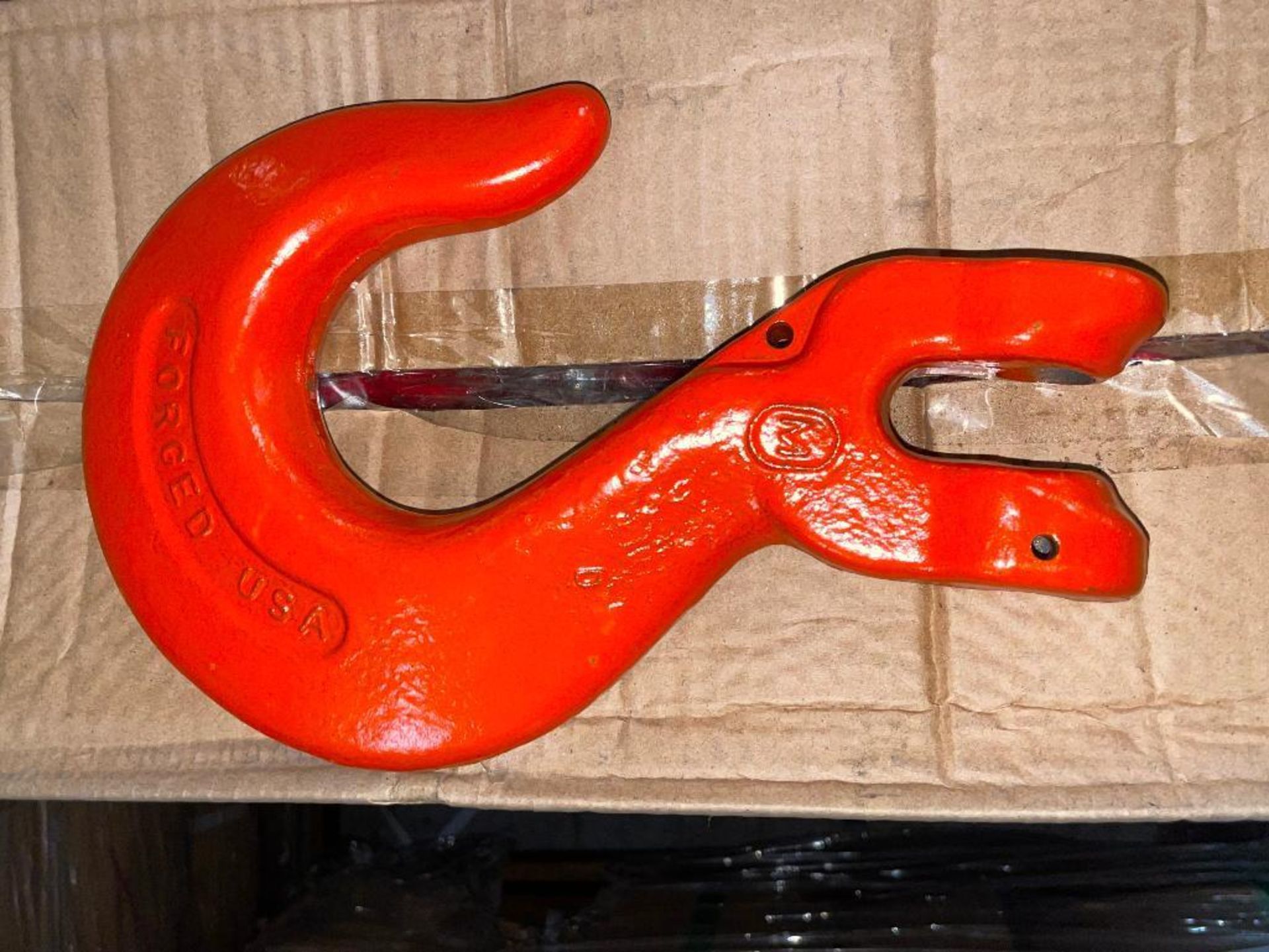 DESCRIPTION: (22) 3/4" G80 CLEVIS GRAB HOOK WITH CRADLE CM ADDITIONAL INFORMATION RETAILS FOR $30 PE - Image 2 of 8