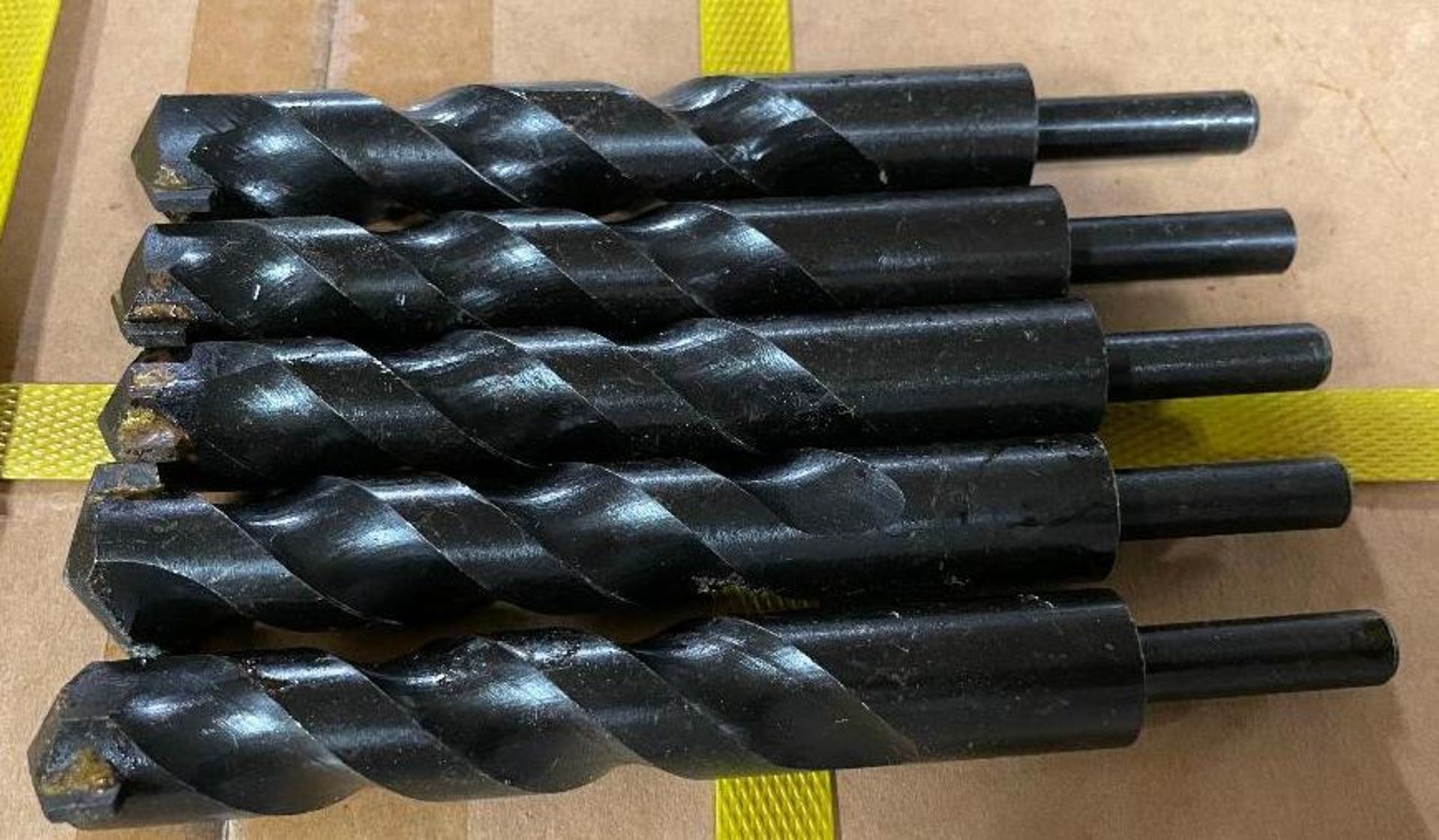 DESCRIPTION: (3) CASES OF 1" X 6" BLACK OXIDE MASONRY DRILL BITS. 50 PER CASE,150 IN LOT BRAND / MOD