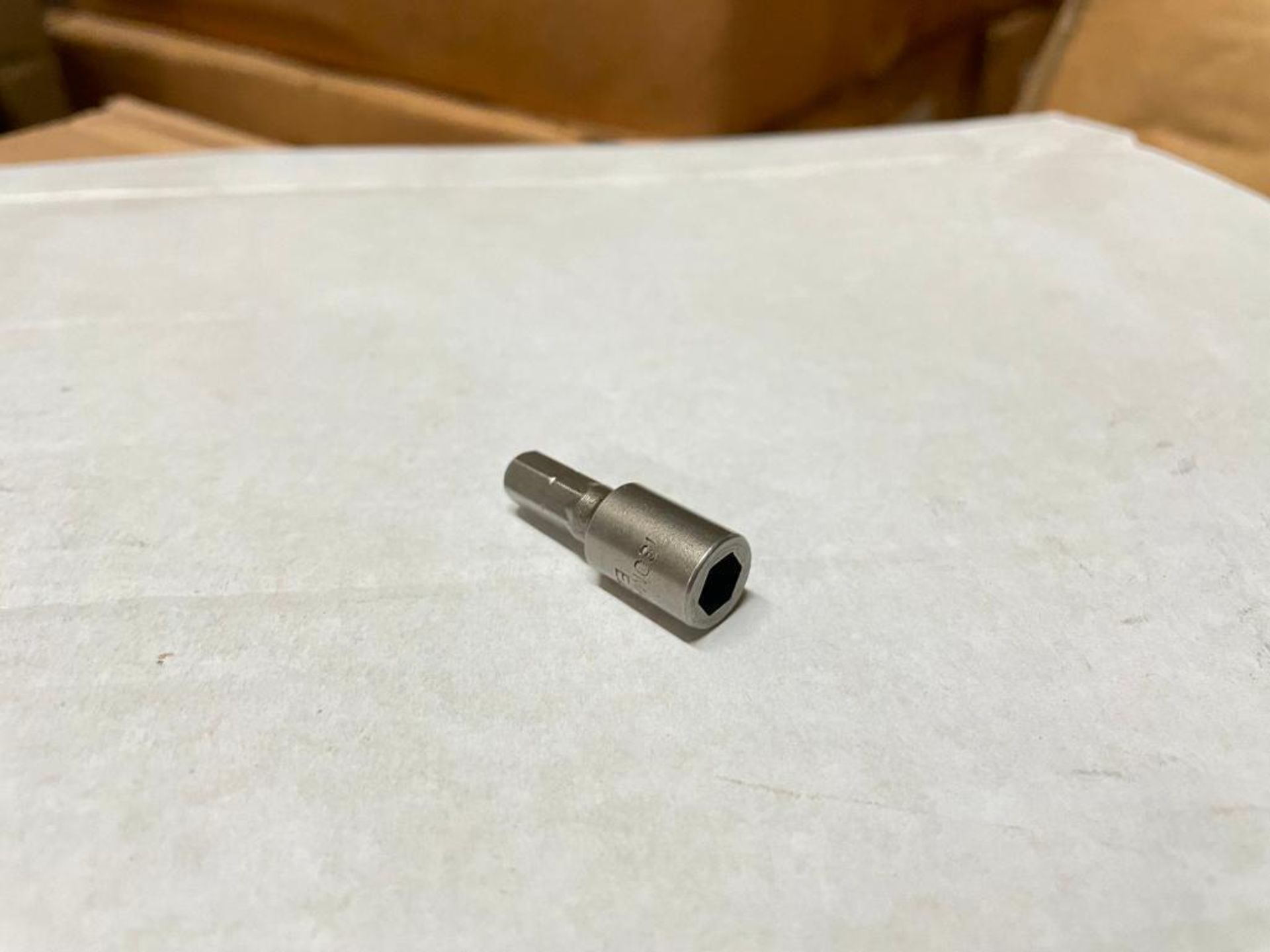 DESCRIPTION 1/4" X 1-5/8" NON-MAGNETIC NUT SETTERS SAE (6,000 CT) TOTAL RETAIL VALUE $23,340.00 THIS - Image 8 of 10