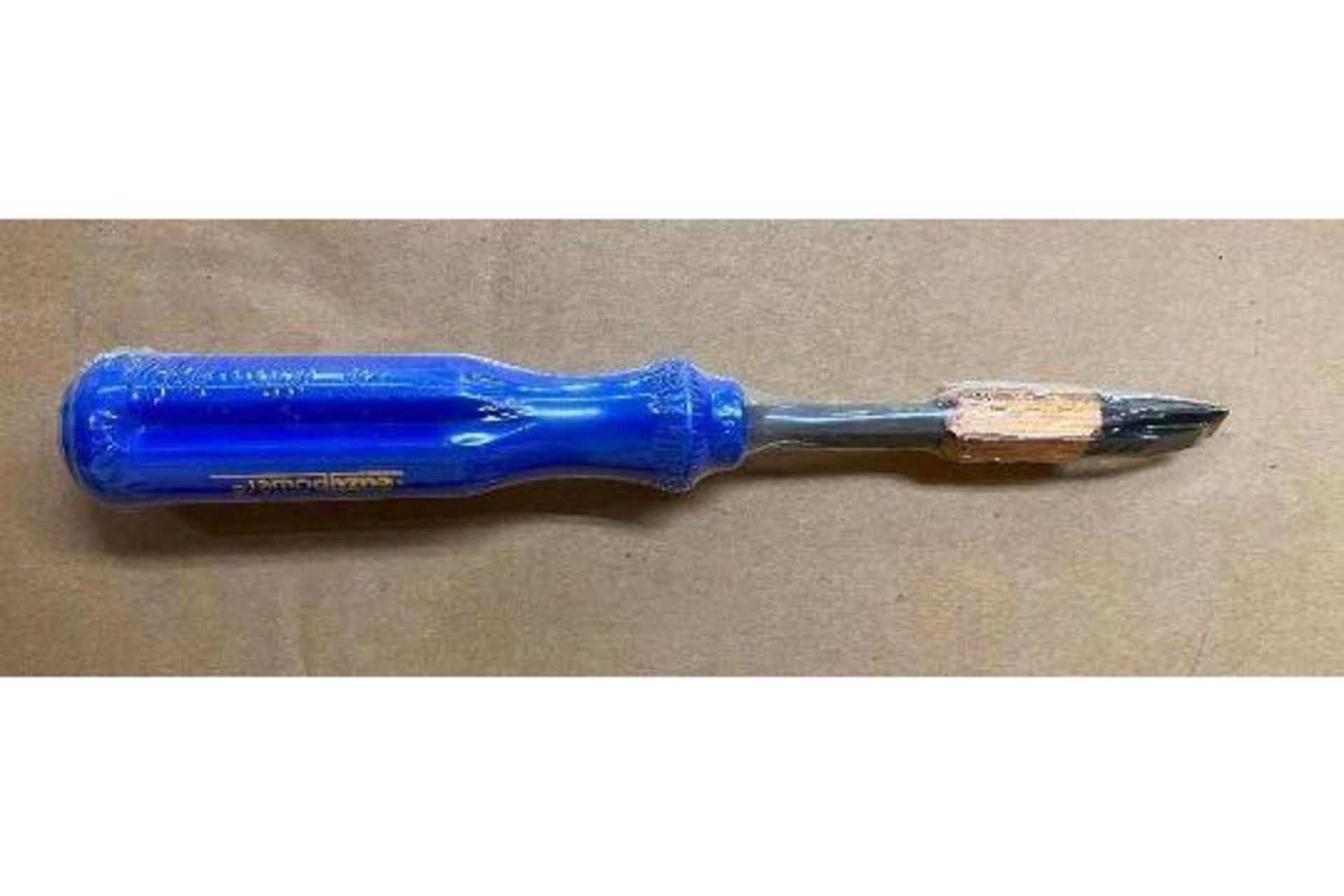 DESCRIPTION: (2) CASES OF 4" SCREWDRIVERS. 200 PER CASE, 400 IN LOT BRAND / MODEL: 82794 RETAIL VALU - Image 2 of 6