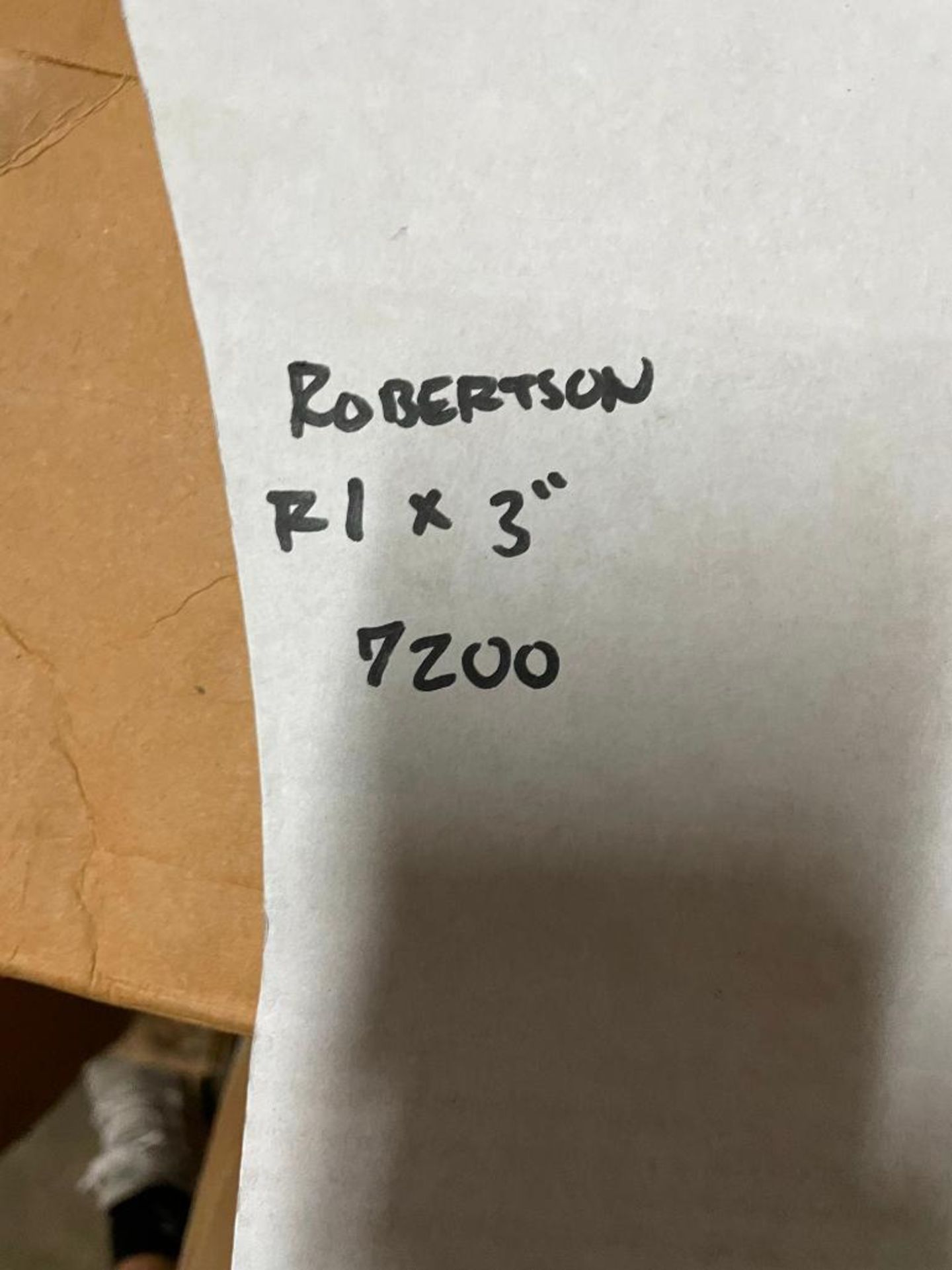 DESCRIPTION 3" SQUARE RECESS BIT- R1 (7200 CT) TOTAL RETAIL VALUE $14,328.00 THIS LOT IS ONE MONEY Q - Image 3 of 4