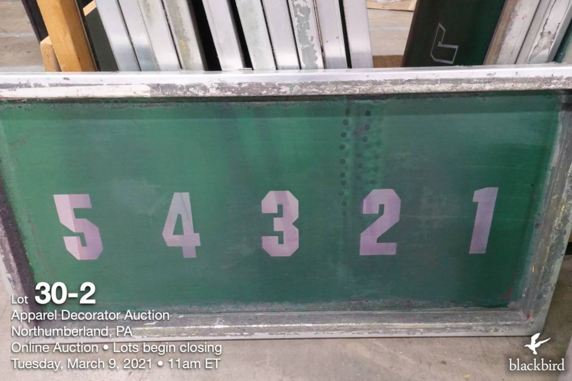 (22) 42 x 20 Aluminum screens - Image 2 of 3