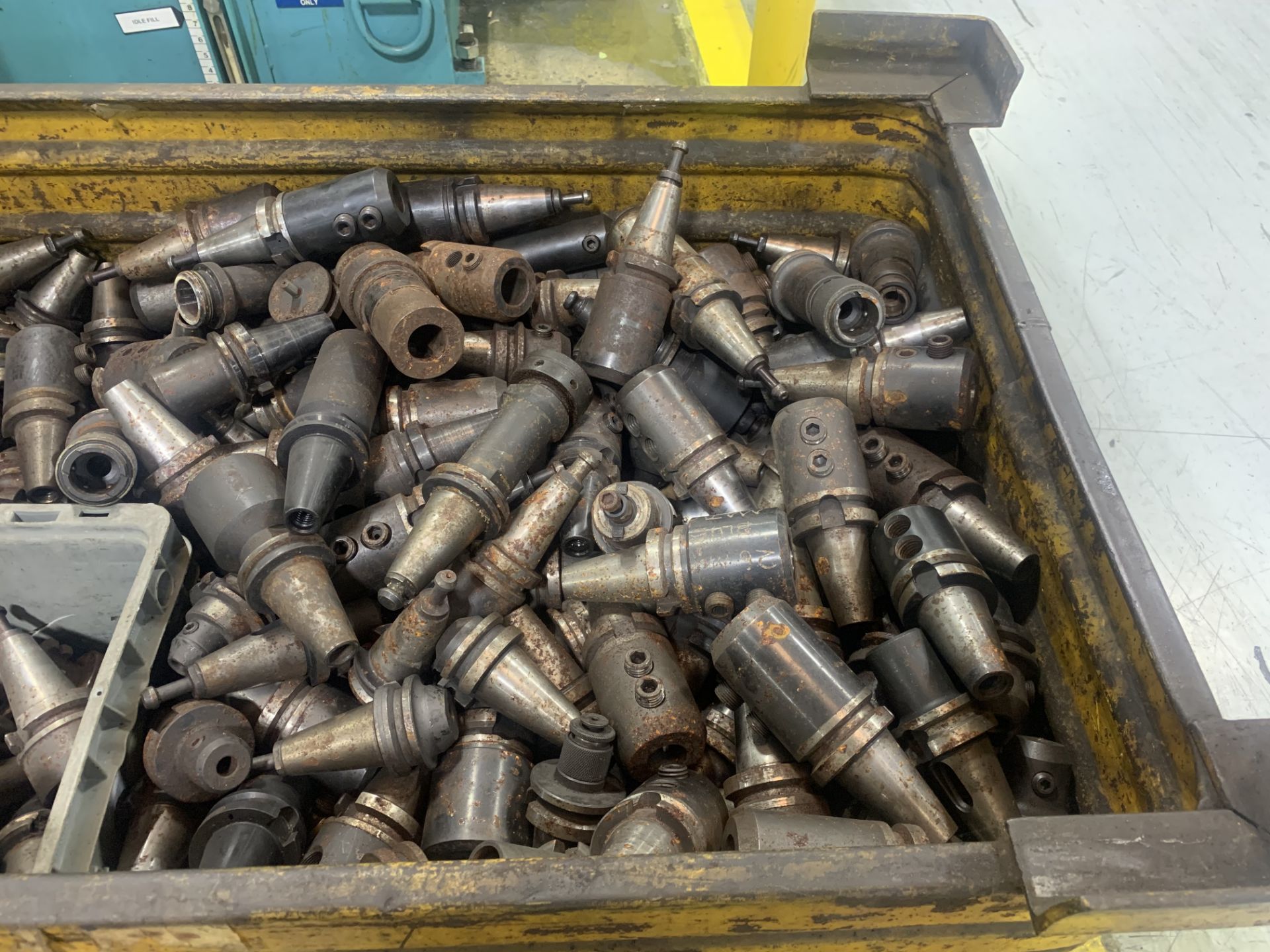 Lot of Misc CAT40/BT40 Tool Holders, Includes Bin - Image 2 of 5
