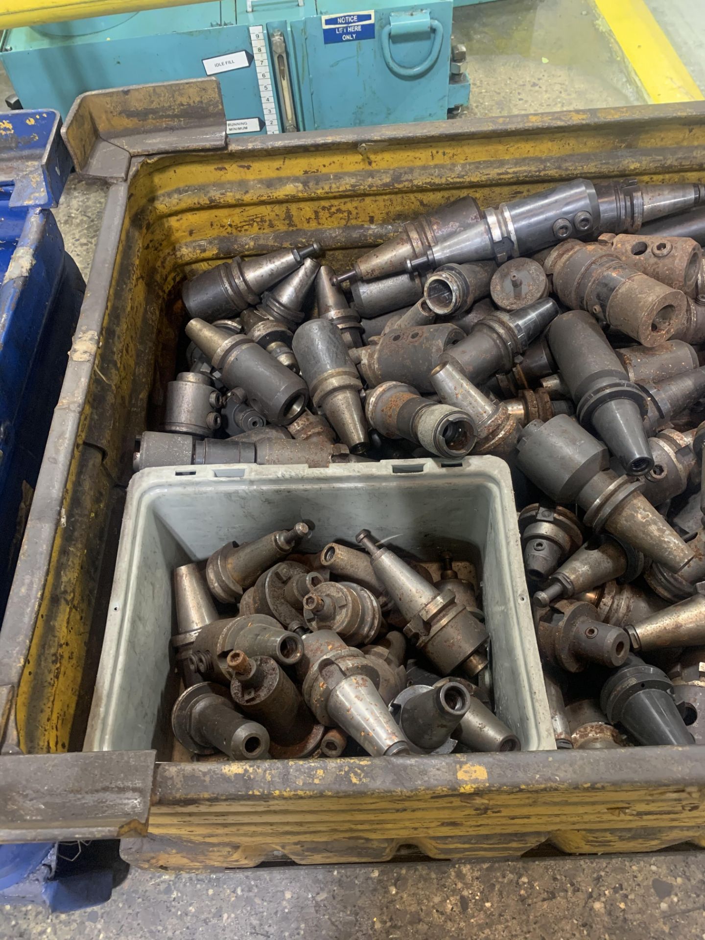 Lot of Misc CAT40/BT40 Tool Holders, Includes Bin - Image 3 of 5