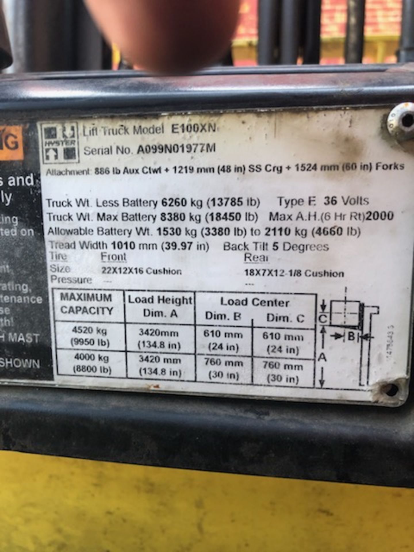 2014 HYSTER 10,000 LB CAPACITY ELECTRIC FORKLIFT MODEL E100XN - Image 3 of 5
