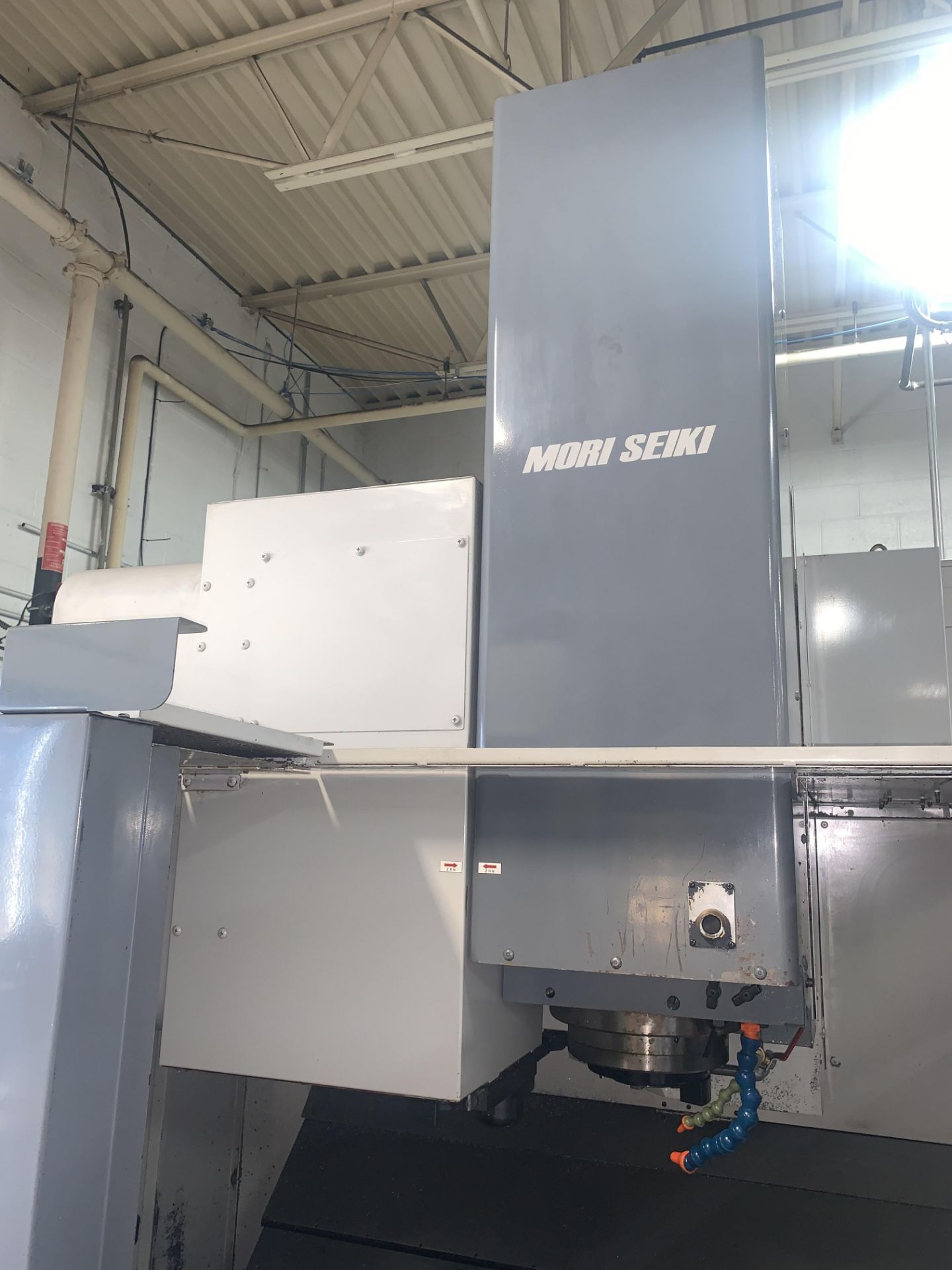 Mori-Seiki F-M1 Vertical Machining Center - Image 4 of 8