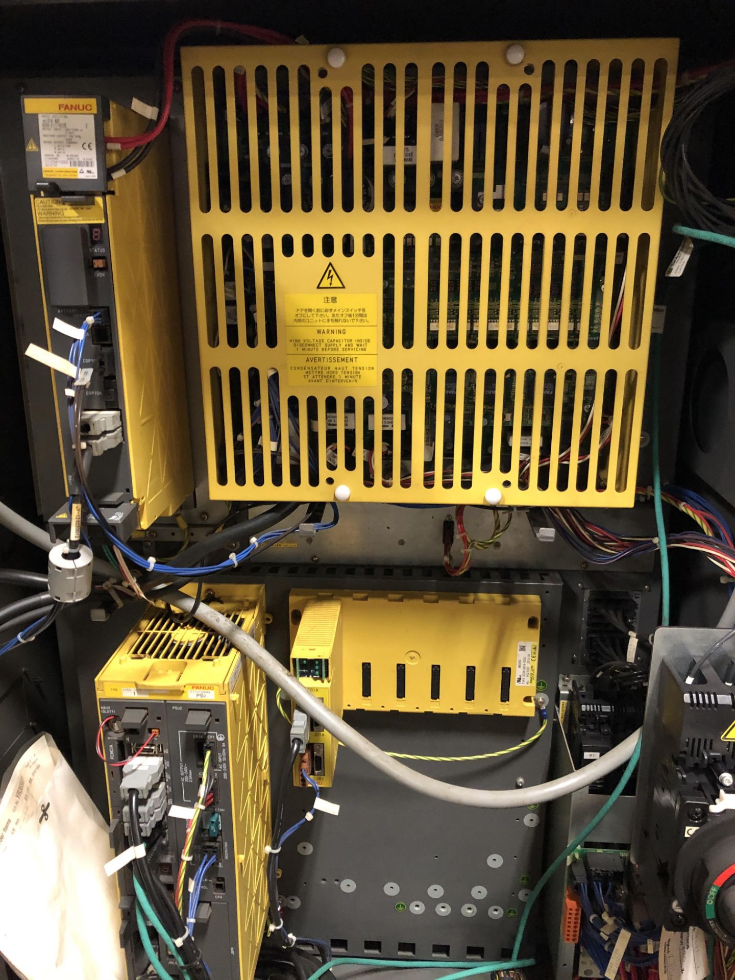 Ftu R200 Loading Fee $500 DUAL FANUC F200-iB SPOT WELDING SYSTEM FANUC R-30iA ...