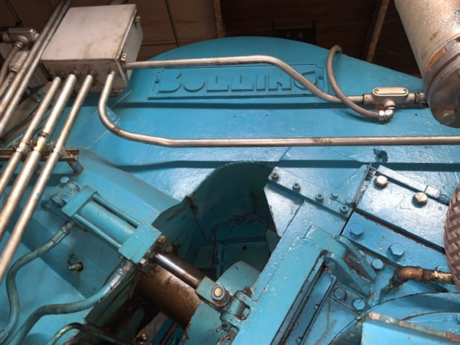 Stewart Bolling & Co. 2 Roll Rubber Calendar Mill, 250 HP, 28" Dia. x 72" Long Rolls, Serial# 13092 - Image 3 of 10