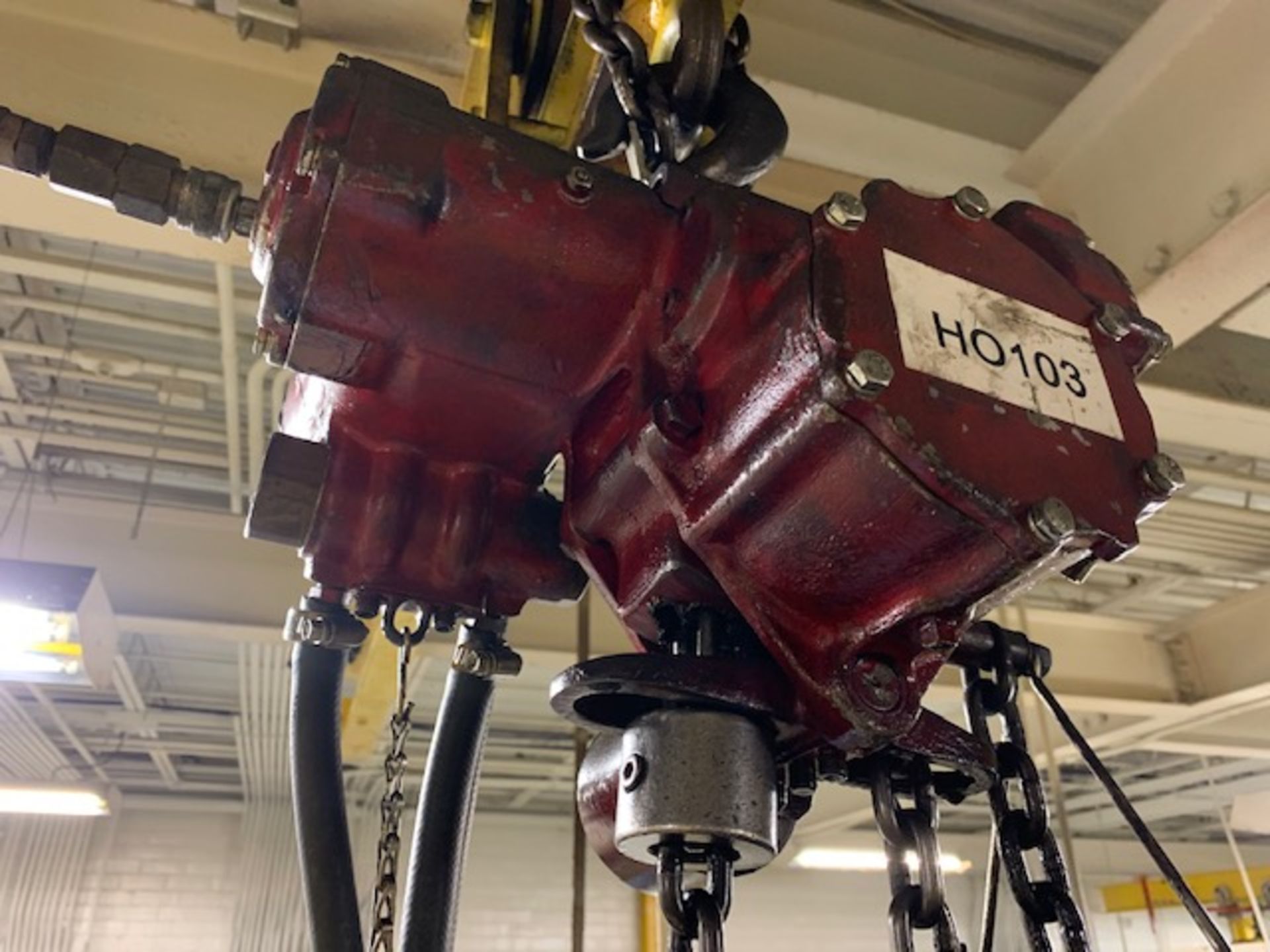 1 Ton Power Vane Air Hoist w/ Controls and Manual Trolley, Mod# CP-1200 - Image 2 of 9
