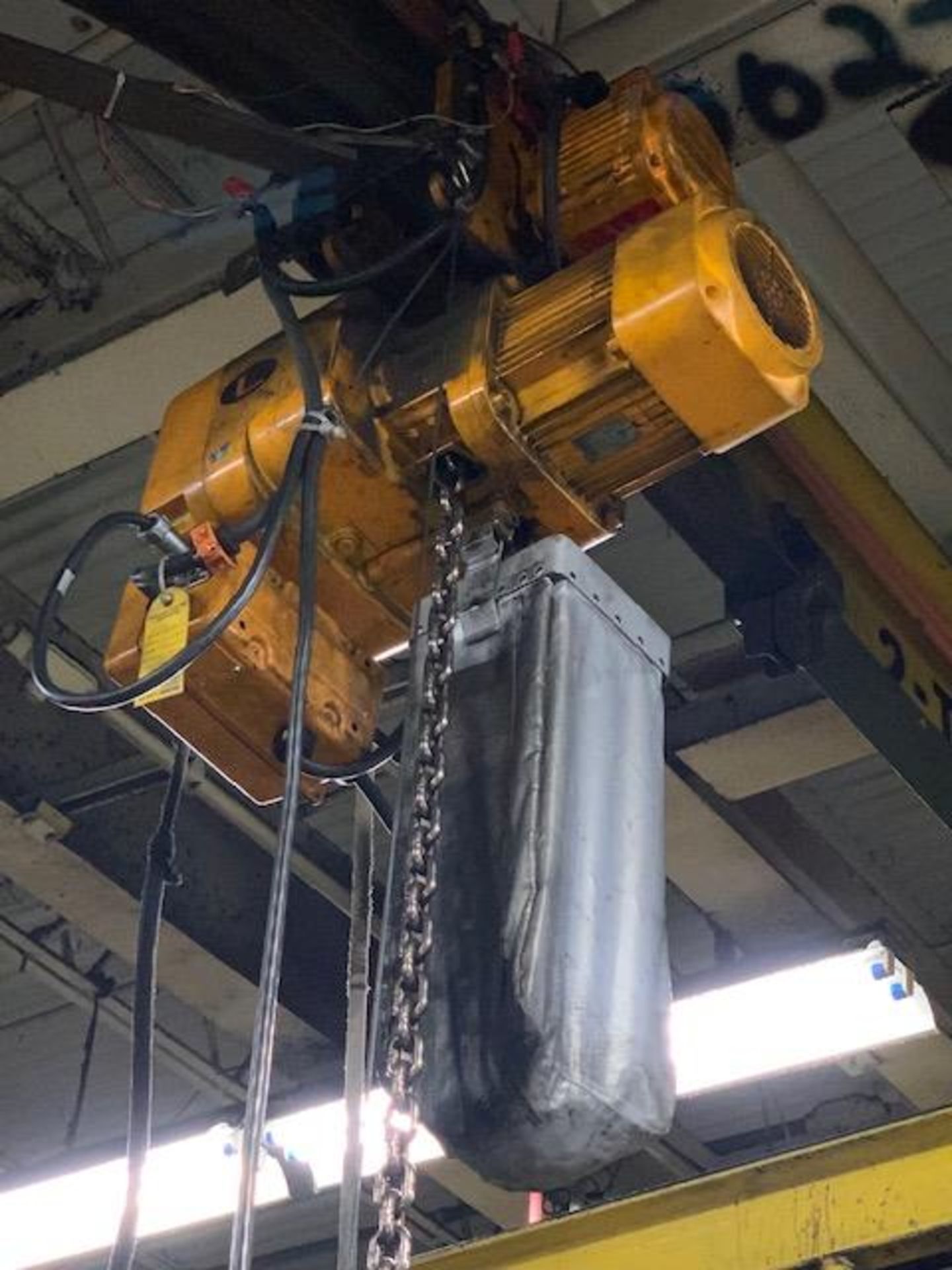 2 Ton Harrington Electric Chain Hoist w/ Pendant & Power Trolley, 14 FPM, Mfg'd: 2018 - Image 2 of 7