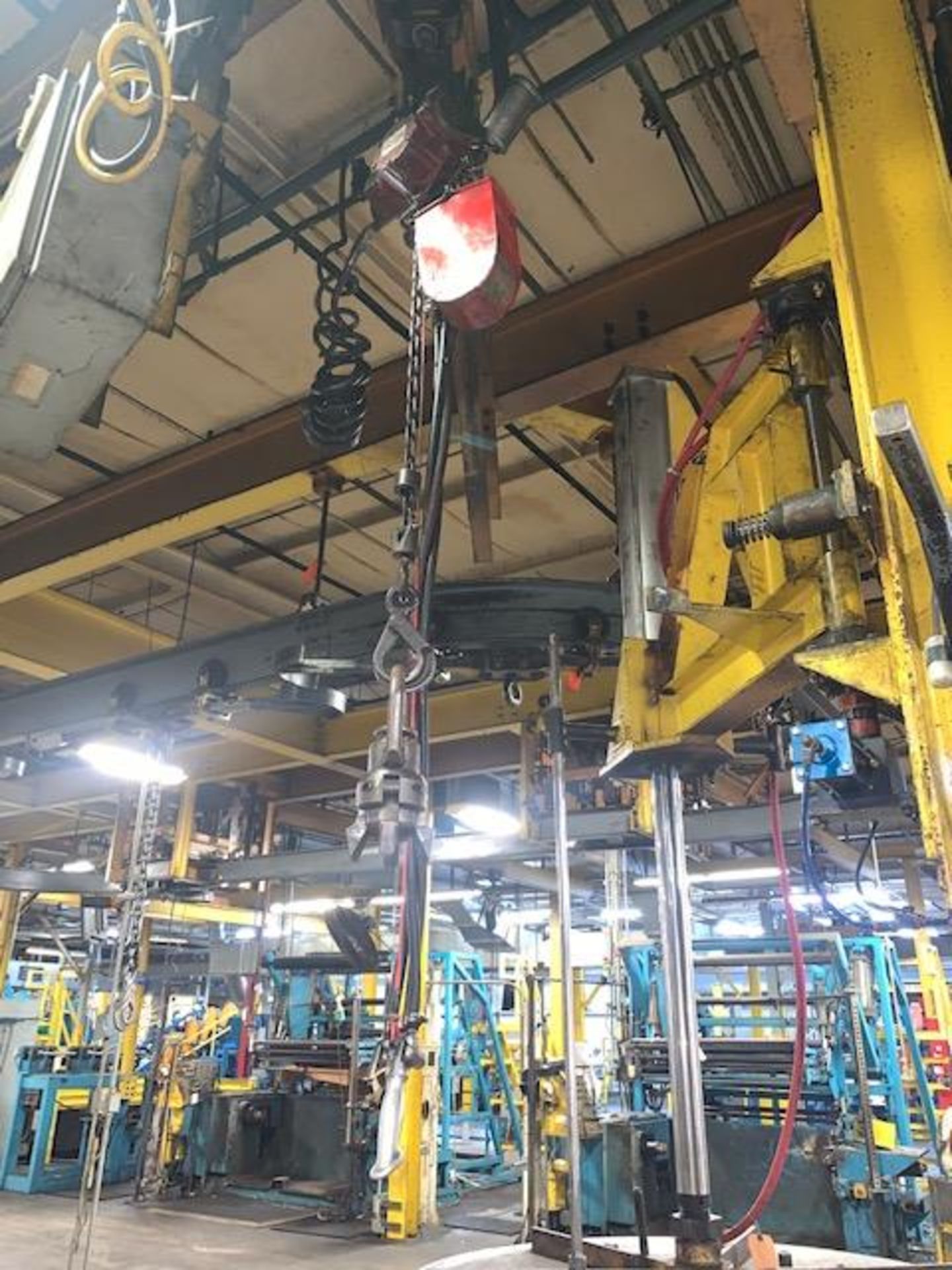 1 Ton Power Vane Air Hoist w/ Manual Trolley, Mod# CP-1200 - Image 3 of 5