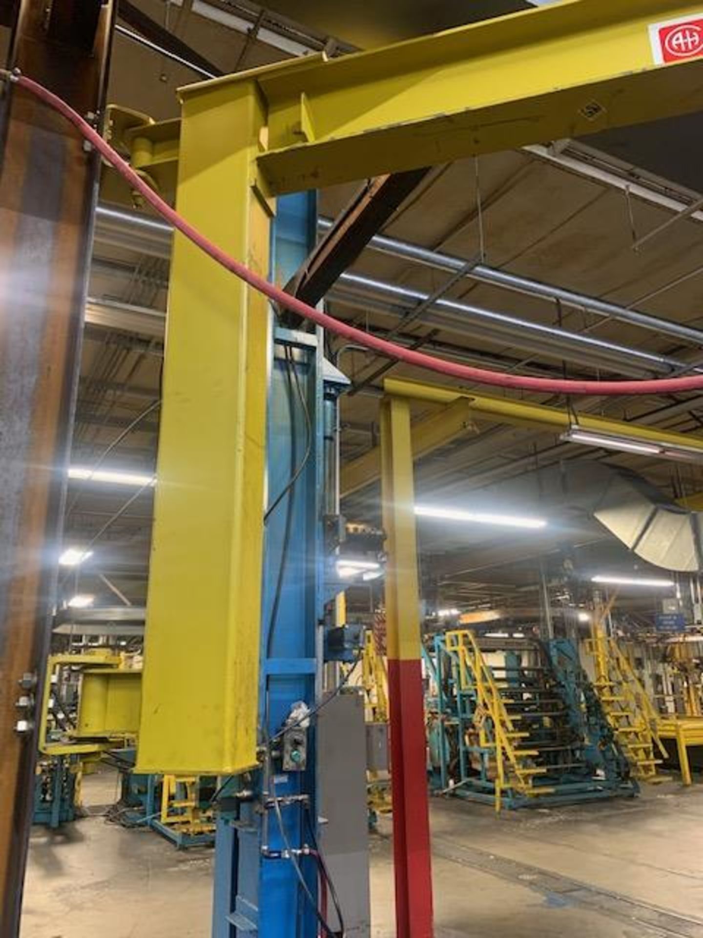 1 Ton Abell - Howe Beam Mounted Jib Crane w/ 1 Ton Budgit Air Hoist - Image 2 of 7