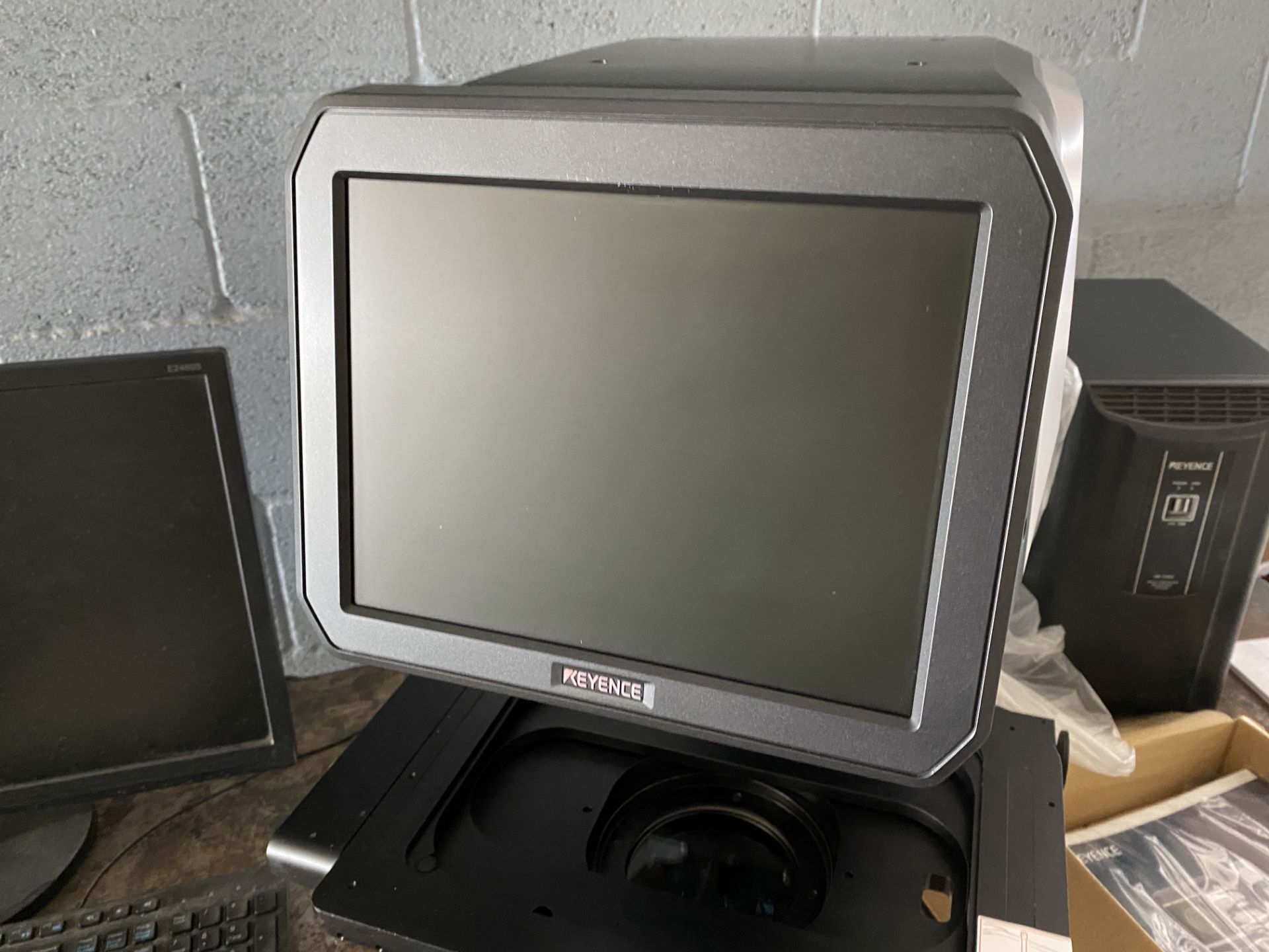 2019 Keyence IM-7030T Optical Comparator - Image 8 of 11