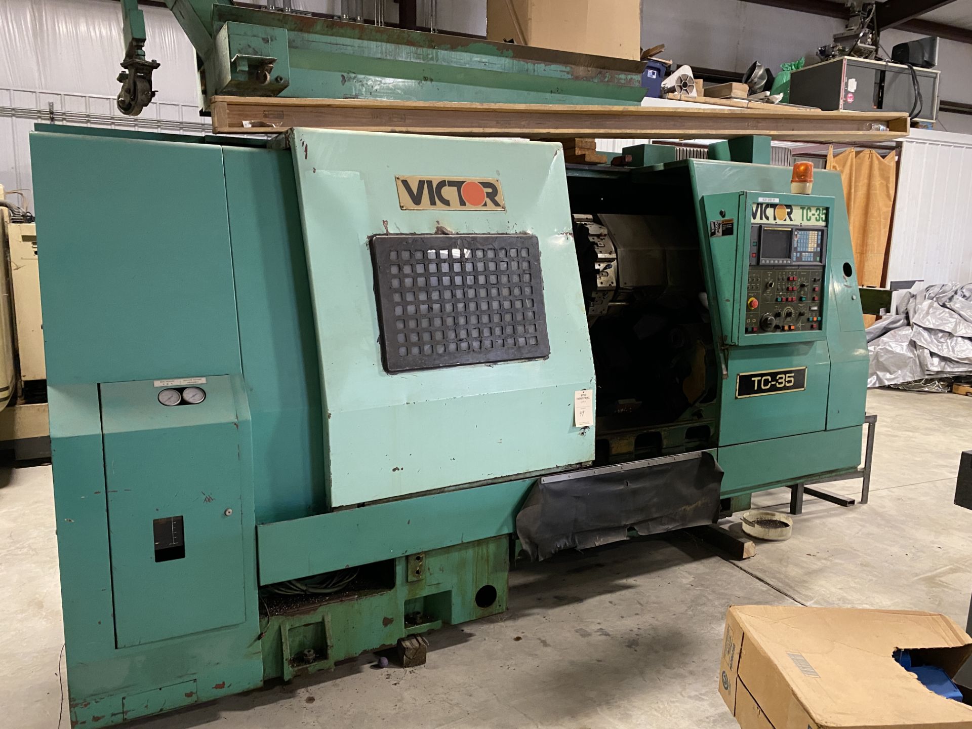 1992 Victor TC-35 CNC Lathe