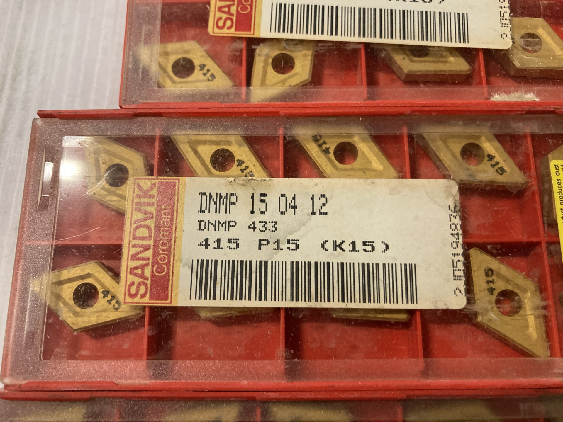 Lot of (40) New? Sandvik Carbide Inserts, P/N: DNMP 433 - Image 3 of 3